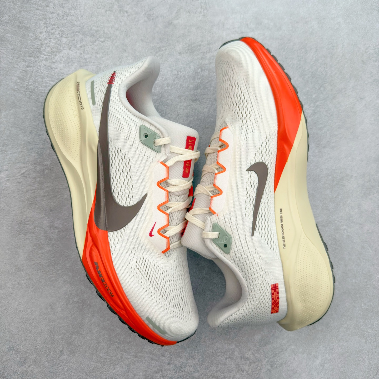 图片[3]-＃TG纯原 NK Zoom Pegasus 飞马41代马拉松系列网面透气缓震疾速跑鞋 独家渠道 市面未流通批次 奥莱直播间499 599一样的东西 碾压市面现存所有版本 公司一样的东西 超值回馈 帮你省钱 拥有 Zoom Air 一如既往的稳定感和流畅感 鞋面采用工程网眼设计 为特定高热区域营造出色透气性 进一步增加鞋面的穿孔数量 让足部能够快速散热 中足搭配 Flywire 飞线 在高速运动时营造舒适稳定的贴合感 内置Zoon气垫加持 动力十足 尺码：36 36.5 37.5 38 38.5 39 40 40.5 41 42 42.5 43 44 44.5 45-选品中心