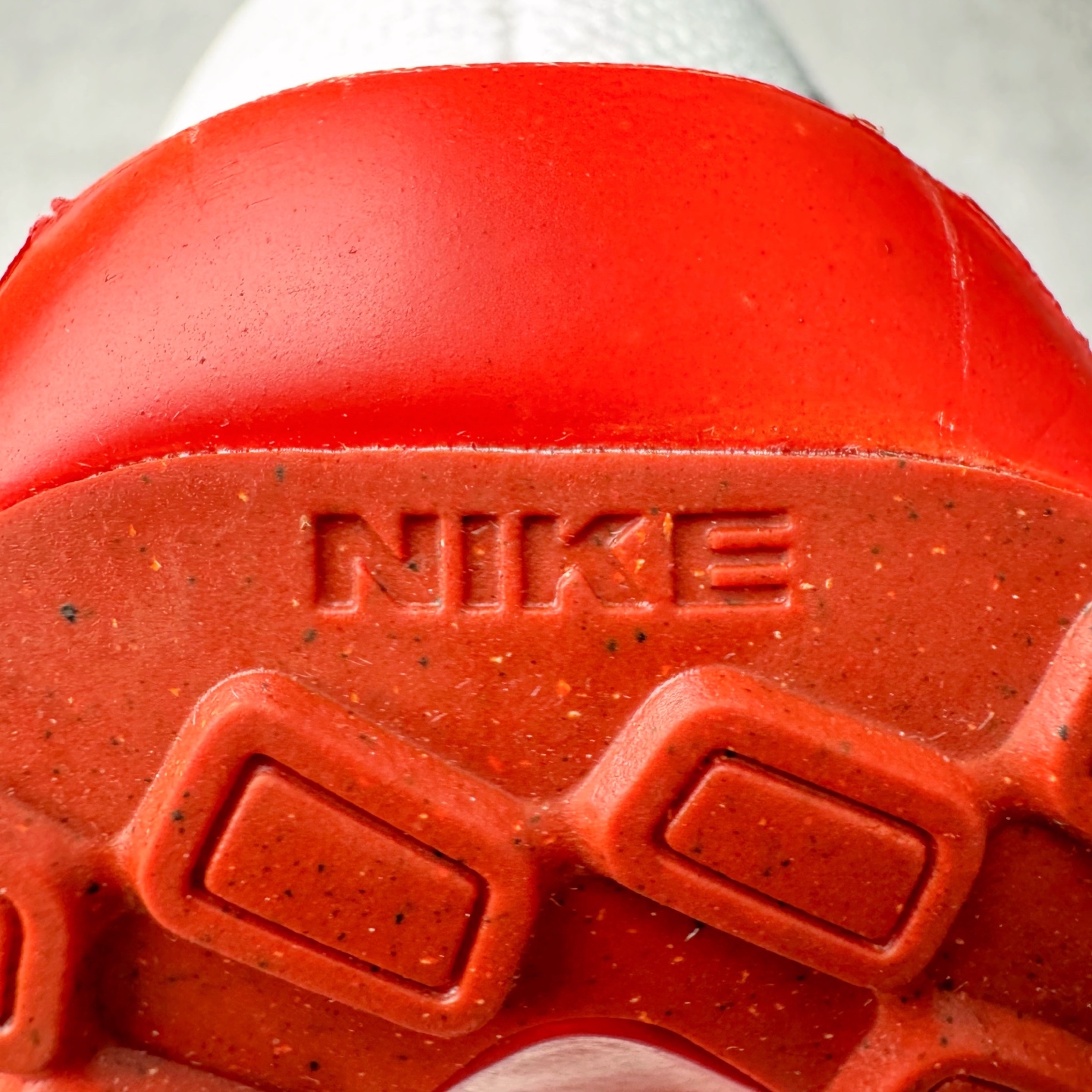 图片[16]-＃TG纯原 NK Zoom Pegasus 飞马41代马拉松系列网面透气缓震疾速跑鞋 独家渠道 市面未流通批次 奥莱直播间499 599一样的东西 碾压市面现存所有版本 公司一样的东西 超值回馈 帮你省钱 拥有 Zoom Air 一如既往的稳定感和流畅感 鞋面采用工程网眼设计 为特定高热区域营造出色透气性 进一步增加鞋面的穿孔数量 让足部能够快速散热 中足搭配 Flywire 飞线 在高速运动时营造舒适稳定的贴合感 内置Zoon气垫加持 动力十足 尺码：36 36.5 37.5 38 38.5 39 40 40.5 41 42 42.5 43 44 44.5 45-选品中心