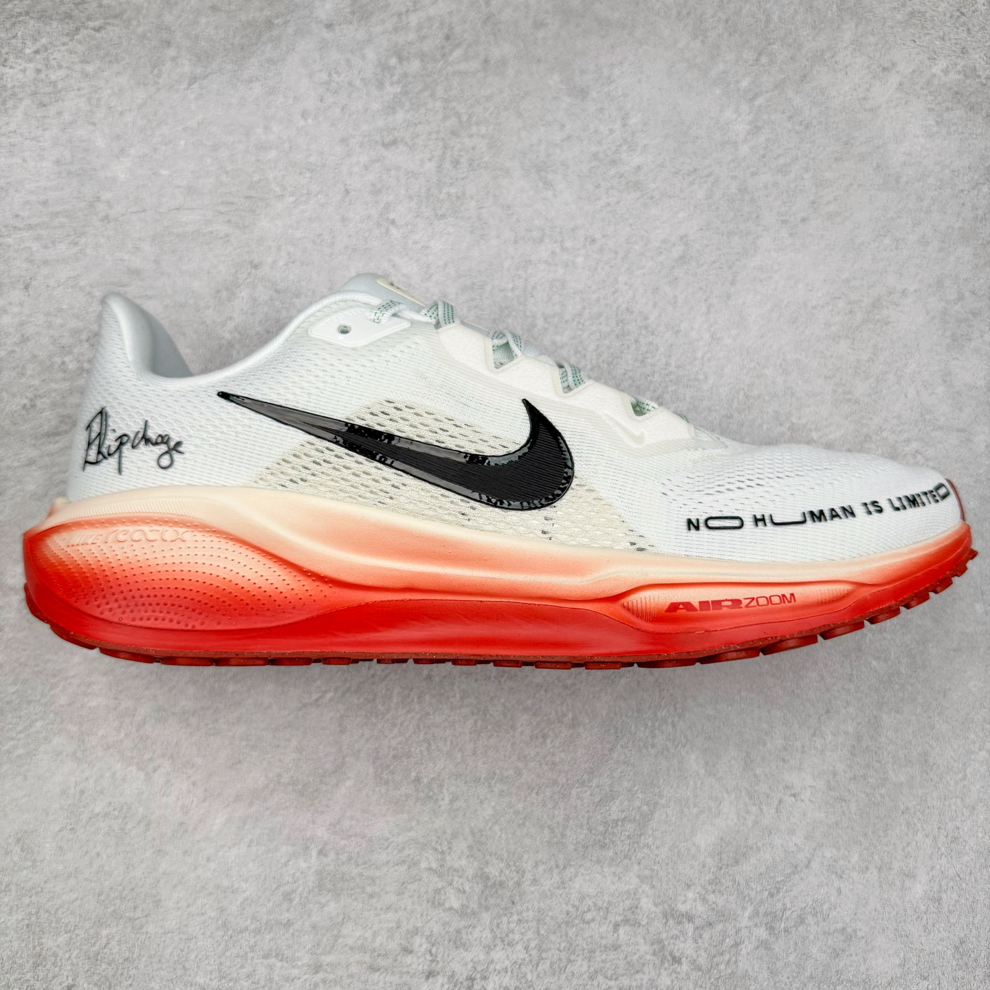 ＃TG纯原 NK Zoom Pegasus 飞马41代马拉松系列网面透气缓震疾速跑鞋 独家渠道 市面未流通批次 奥莱直播间499 599一样的东西 碾压市面现存所有版本 公司一样的东西 超值回馈 帮你省钱 拥有 Zoom Air 一如既往的稳定感和流畅感 鞋面采用工程网眼设计 为特定高热区域营造出色透气性 进一步增加鞋面的穿孔数量 让足部能够快速散热 中足搭配 Flywire 飞线 在高速运动时营造舒适稳定的贴合感 内置Zoon气垫加持 动力十足 尺码：36 36.5 37.5 38 38.5 39 40 40.5 41 42 42.5 43 44 44.5 45-选品中心