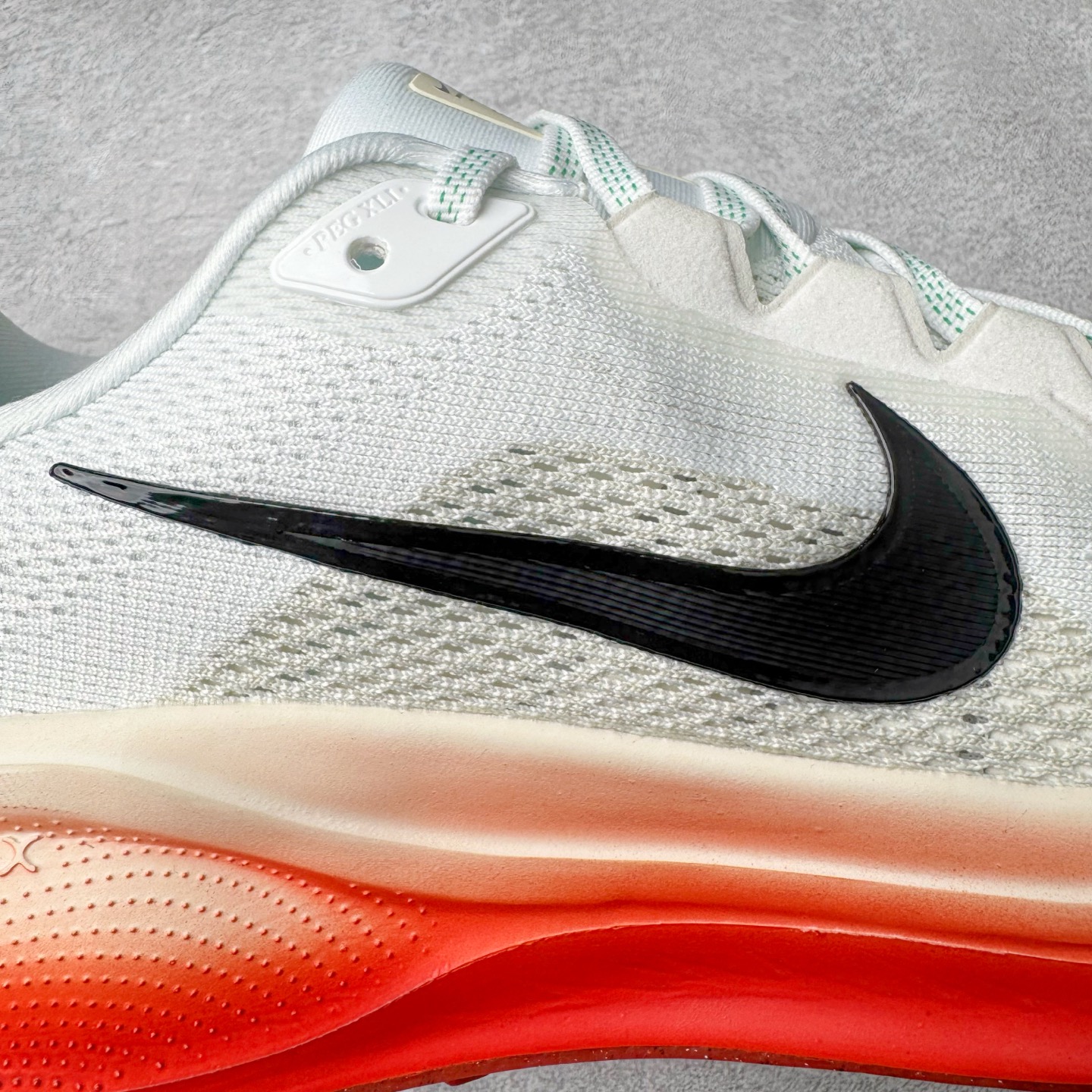 图片[19]-＃TG纯原 NK Zoom Pegasus 飞马41代马拉松系列网面透气缓震疾速跑鞋 独家渠道 市面未流通批次 奥莱直播间499 599一样的东西 碾压市面现存所有版本 公司一样的东西 超值回馈 帮你省钱 拥有 Zoom Air 一如既往的稳定感和流畅感 鞋面采用工程网眼设计 为特定高热区域营造出色透气性 进一步增加鞋面的穿孔数量 让足部能够快速散热 中足搭配 Flywire 飞线 在高速运动时营造舒适稳定的贴合感 内置Zoon气垫加持 动力十足 尺码：36 36.5 37.5 38 38.5 39 40 40.5 41 42 42.5 43 44 44.5 45-选品中心