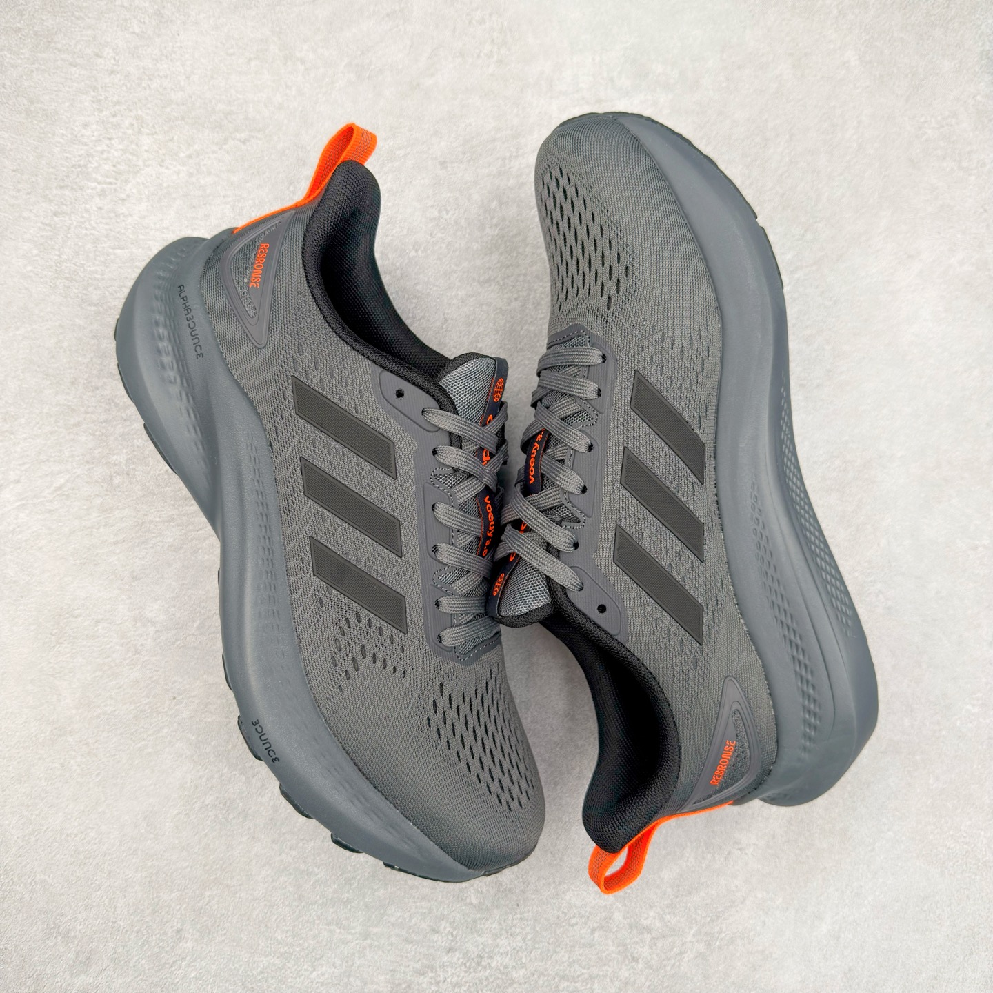 图片[3]-AD Fortarun Lace Running J 阿尔法耐磨低帮 跑步鞋 ID6231 实拍调校N版已经零色差零失真 百分百还原实物色彩所见即所得 不存在货不对板色差等低级问题 选购参考实物拍摄 不混卖不参货 只用心做好货严格选品 承诺混一赔十 尺码：36 36.5 37.5 38 38.5 39 40 40.5 41 42 42.5 43 44 44.5 45-选品中心