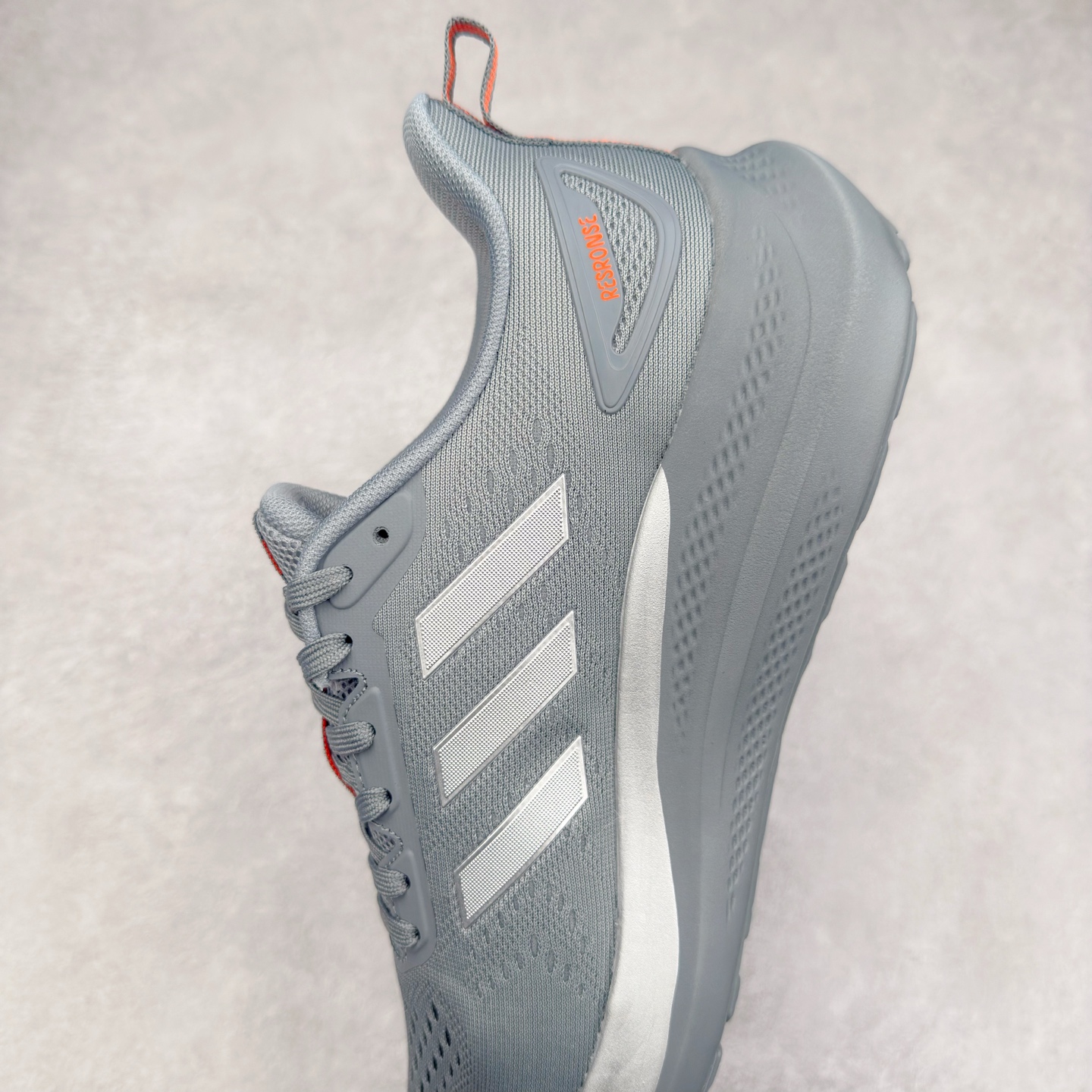 图片[7]-AD Fortarun Lace Running J 阿尔法耐磨低帮 跑步鞋 ID6231 实拍调校N版已经零色差零失真 百分百还原实物色彩所见即所得 不存在货不对板色差等低级问题 选购参考实物拍摄 不混卖不参货 只用心做好货严格选品 承诺混一赔十 尺码：36 36.5 37.5 38 38.5 39 40 40.5 41 42 42.5 43 44 44.5 45-选品中心