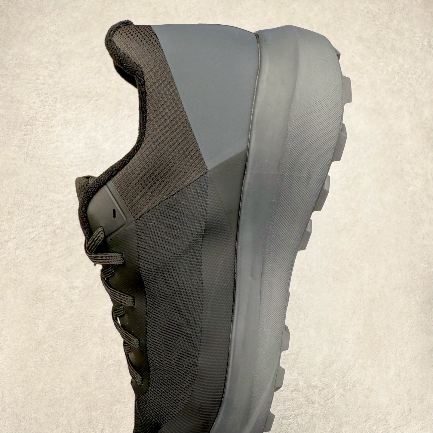 图片[7]-＃HP Arcteryx Norvan LD 4 始祖鸟舒适柔软防滑耐磨低帮越野跑步鞋 Arcteryx中文名始祖鸟 加拿大户外服饰品牌 1989年创立于加拿大温哥华 始祖鸟来自加拿大海岸山脉 植根高山的专业户外品牌 始终秉承对精湛设计和工艺孜孜以求的准则 从1989年创立至今 Arcteryx始终不断在产品设计与做工上不惜工本 以满足始祖鸟的标准 品质、设计以及精简的理念造就了其良好的性能 并能满足严苛环境下的使用需求 尺码：36 37 38 39 40 41 42 43 44-选品中心