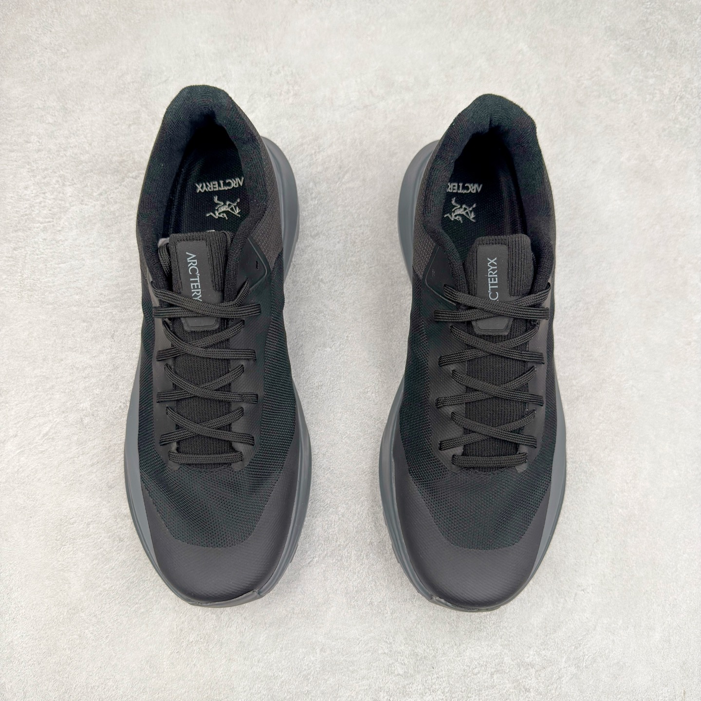 图片[2]-＃HP Arcteryx Norvan LD 4 始祖鸟舒适柔软防滑耐磨低帮越野跑步鞋 Arcteryx中文名始祖鸟 加拿大户外服饰品牌 1989年创立于加拿大温哥华 始祖鸟来自加拿大海岸山脉 植根高山的专业户外品牌 始终秉承对精湛设计和工艺孜孜以求的准则 从1989年创立至今 Arcteryx始终不断在产品设计与做工上不惜工本 以满足始祖鸟的标准 品质、设计以及精简的理念造就了其良好的性能 并能满足严苛环境下的使用需求 尺码：36 37 38 39 40 41 42 43 44-选品中心