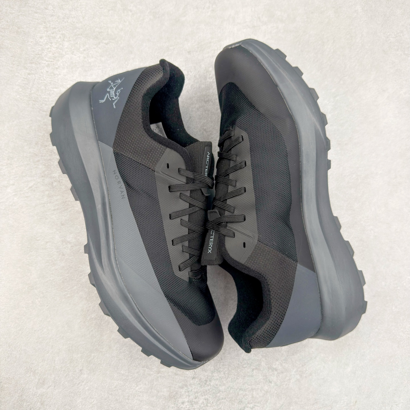 图片[3]-＃HP Arcteryx Norvan LD 4 始祖鸟舒适柔软防滑耐磨低帮越野跑步鞋 Arcteryx中文名始祖鸟 加拿大户外服饰品牌 1989年创立于加拿大温哥华 始祖鸟来自加拿大海岸山脉 植根高山的专业户外品牌 始终秉承对精湛设计和工艺孜孜以求的准则 从1989年创立至今 Arcteryx始终不断在产品设计与做工上不惜工本 以满足始祖鸟的标准 品质、设计以及精简的理念造就了其良好的性能 并能满足严苛环境下的使用需求 尺码：36 37 38 39 40 41 42 43 44-选品中心