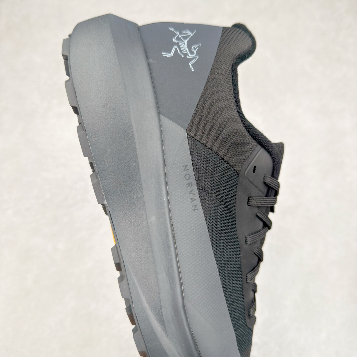 图片[6]-＃HP Arcteryx Norvan LD 4 始祖鸟舒适柔软防滑耐磨低帮越野跑步鞋 Arcteryx中文名始祖鸟 加拿大户外服饰品牌 1989年创立于加拿大温哥华 始祖鸟来自加拿大海岸山脉 植根高山的专业户外品牌 始终秉承对精湛设计和工艺孜孜以求的准则 从1989年创立至今 Arcteryx始终不断在产品设计与做工上不惜工本 以满足始祖鸟的标准 品质、设计以及精简的理念造就了其良好的性能 并能满足严苛环境下的使用需求 尺码：36 37 38 39 40 41 42 43 44-选品中心