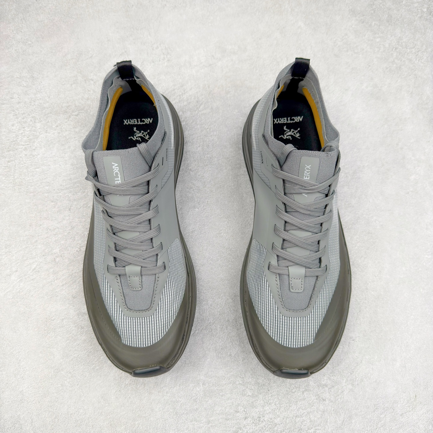 图片[2]-＃HP Arcteryx SYLAN 始祖鸟户外防水透气低帮徒步登山鞋 Arcteryx中文名始祖鸟 加拿大户外服饰品牌 1989年创立于加拿大温哥华 始祖鸟来自加拿大海岸山脉 植根高山的专业户外品牌 始终秉承对精湛设计和工艺孜孜以求的准则 从1989年创立至今 Arcteryx始终不断在产品设计与做工上不惜工本 以满足始祖鸟的标准 品质、设计以及精简的理念造就了其良好的性能 并能满足严苛环境下的使用需求 尺码：39 40 41 42 43 44 45-选品中心