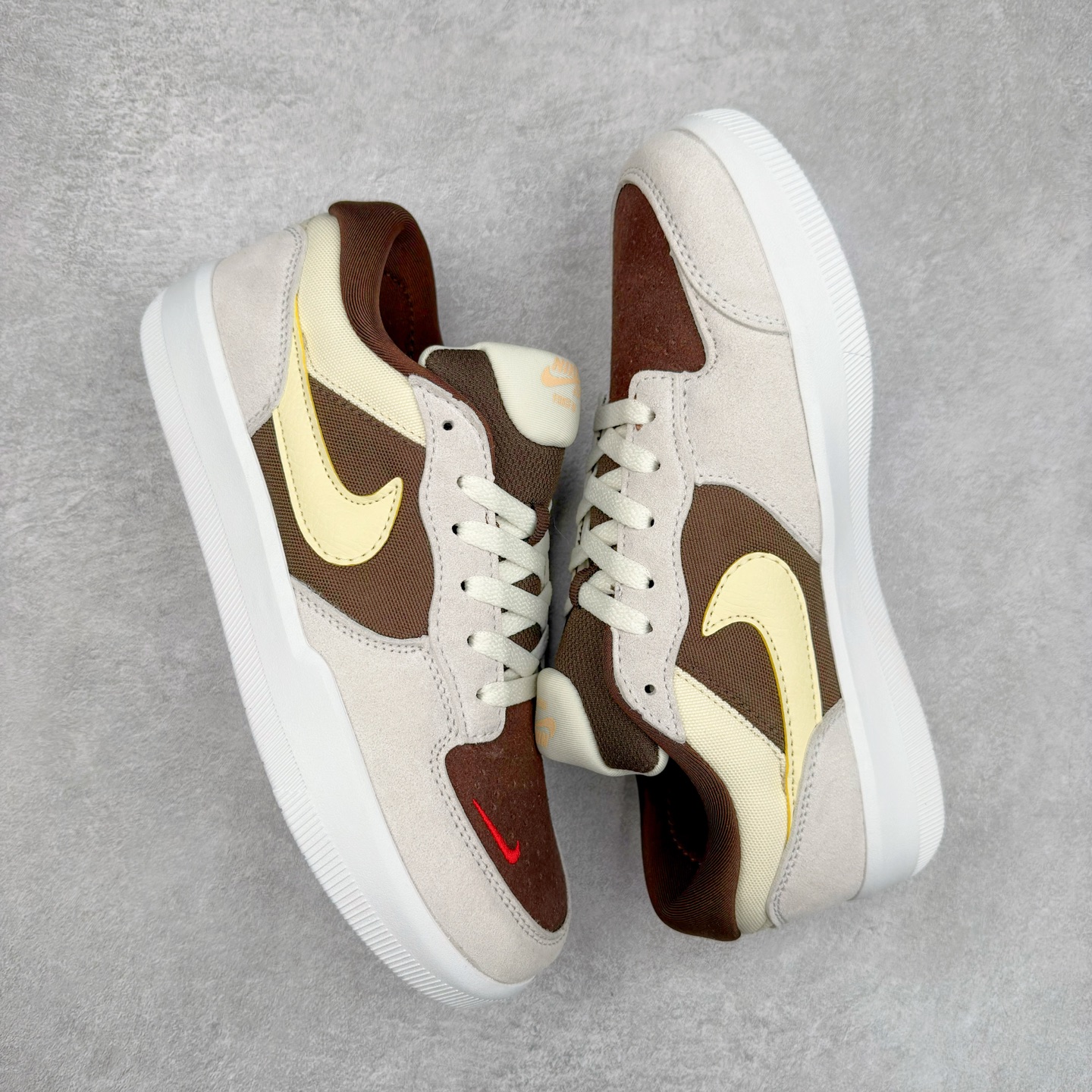 图片[3]-NK SB Force 58 空军58系列低帮休闲运动滑板板鞋 FV8104-221 鞋面由帆布和麂皮拼接 层次感丰富 搭配硫化外底 耐磨耐穿 鞋舌及中底后跟处饰有SB Logo 表明鞋款身份 采用包边设计 经久耐穿 硫化结构则有效提升灵活性 穿上这款全新推出的创意力作 助你耀动街头 尺码：36 36.5 37.5 38 38.5 39 40 40.5 41 42 42.5 43 44 45-选品中心