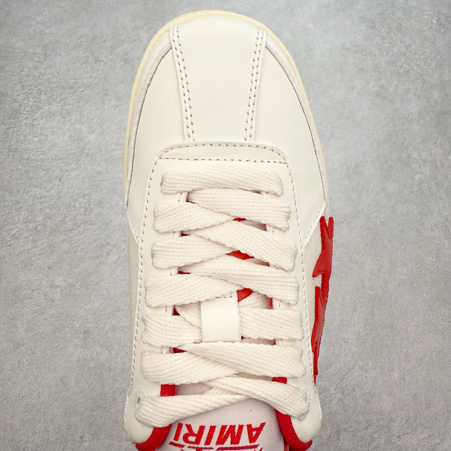 图片[4]-＃莞产 Amiri 埃米尔 Skeleton Low-Skel top Sneakers 骨骼系列情侣鞋 当潮顶流产品 众星上脚 低帮运动休闲板鞋 正确骨头形状 鞋舌外翻细节 头层牛皮双层加厚鞋面 鞋帮侧面骨头采用两张牛皮贴合处理 立体感更好 皮料切口均油边处理 定制金属LOGO铭牌及吊牌 并配有官方购物袋尽显高端大气 尺码 35 36 37 38 39 40 41 42 43 44 45-选品中心