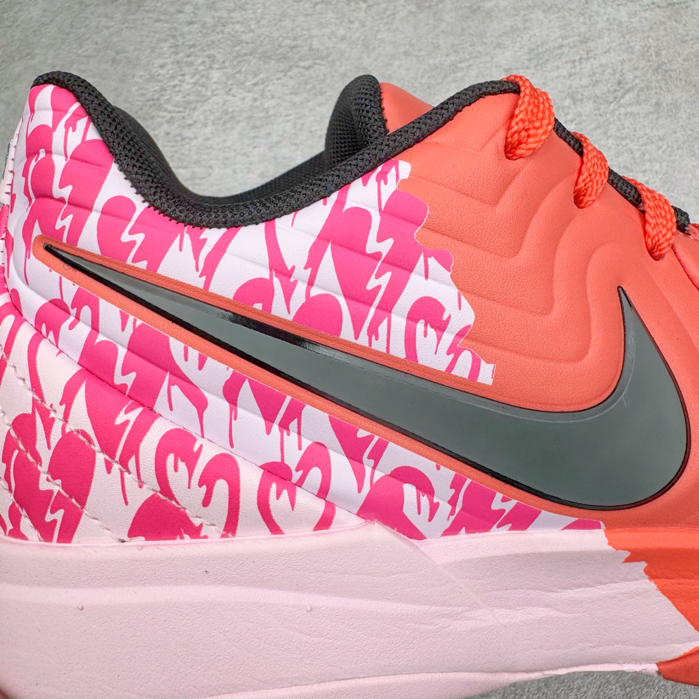 图片[21]-＃灭世/Max NK Ja 2 EP 莫兰特二代低帮篮球鞋 情人节粉 IB5842-800 2024『压轴』后卫实战旗舰 圣枪腰王 重磅革新登场🌪 🔝历时5个月！全力打造 科比➕欧文系列 综合体 ！Pt实战体验天花板上限 再度提高🔝 ✅【顶配缓震】独家革新搭载 前掌5mm TURBO气垫 兼具贴地与缓震！（正品仅长方形小气垫）➕后掌大马蹄14mm厚 气垫 提高后掌缓震极限 （正品后掌无气垫） ✅【顶级抗扭】 搭载硬度65HC 发泡中底框架 ➕高强度中足抗扭片 革新升级 赛事级抗扭水平！独此一家 ✅【顶级支撑】鞋身侧向包裹 双层补强层 200斤以上选手 也可驾驭（正品仅一层）对比市场货品偷工减料 不可同日而语！ ✅气垫气压上脚即可感受！后掌鞋垫掀开可见气垫轮廓（谨防窜货） 鞋底止滑配方 无需磨合 原地起飞🛫 NK年度后卫旗舰 独家革新升级 『口碑源自专业 实力来源于专注』 真灭世纯原 切勿被市场仿冒吊牌挂羊头卖狗肉 尺码：39-46 正码正拍-选品中心