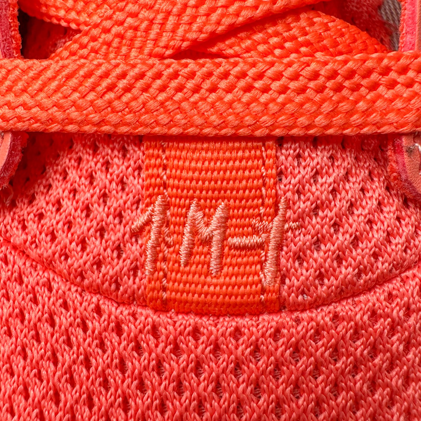 图片[18]-＃灭世/Max NK Ja 2 EP 莫兰特二代低帮篮球鞋 情人节粉 IB5842-800 2024『压轴』后卫实战旗舰 圣枪腰王 重磅革新登场🌪 🔝历时5个月！全力打造 科比➕欧文系列 综合体 ！Pt实战体验天花板上限 再度提高🔝 ✅【顶配缓震】独家革新搭载 前掌5mm TURBO气垫 兼具贴地与缓震！（正品仅长方形小气垫）➕后掌大马蹄14mm厚 气垫 提高后掌缓震极限 （正品后掌无气垫） ✅【顶级抗扭】 搭载硬度65HC 发泡中底框架 ➕高强度中足抗扭片 革新升级 赛事级抗扭水平！独此一家 ✅【顶级支撑】鞋身侧向包裹 双层补强层 200斤以上选手 也可驾驭（正品仅一层）对比市场货品偷工减料 不可同日而语！ ✅气垫气压上脚即可感受！后掌鞋垫掀开可见气垫轮廓（谨防窜货） 鞋底止滑配方 无需磨合 原地起飞🛫 NK年度后卫旗舰 独家革新升级 『口碑源自专业 实力来源于专注』 真灭世纯原 切勿被市场仿冒吊牌挂羊头卖狗肉 尺码：39-46 正码正拍-选品中心