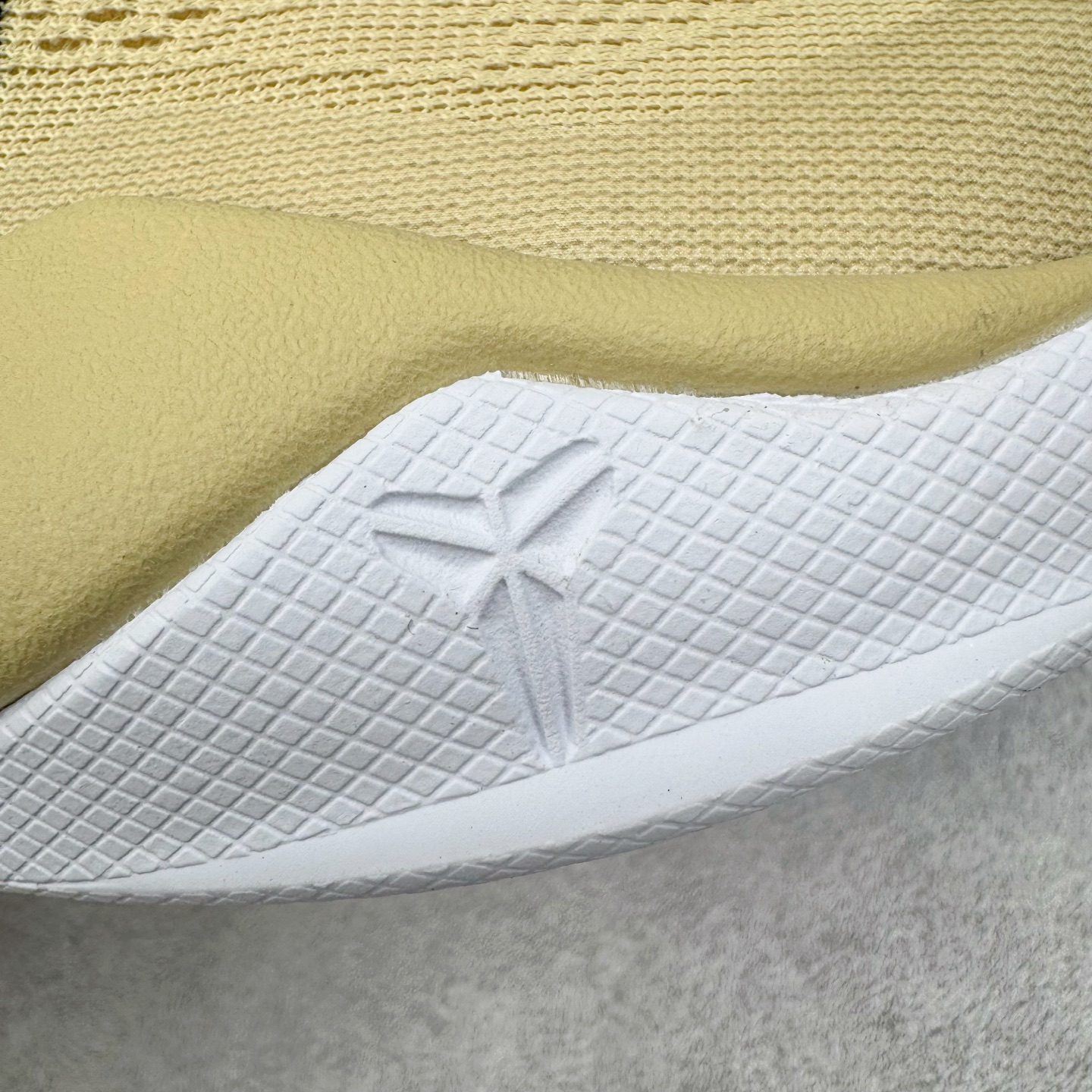 图片[13]-＃GX NK Zoom Kobe Ⅷ System 科比8代复刻实战运动低帮文化篮球鞋 卡其色 HM6469-701 完美复刻公司货 React科技鞋垫加持 实战配置直接拉满 原楦纸板开发 鞋身流线型、后跟塑形 区分土肥圆 原厂针织鞋面一针一线匹配原版 全身鞋材卡料色独家定制 唯一万针立体刺绣SWOOSH 真实底模最大50.5 实战利器 专供海外市场 独立原厂模具 首批不拼图大几率过验 亲测已过 支持各种高强度实战 无需担心 补货周期极长 脚宽建议买大半码 科比系列前掌偏窄 支持七天无理由退换 尺码： 40 40.5 41 42 42.5 43 44 44.5 45 46 47.5 48.5 49.5 50.5-选品中心