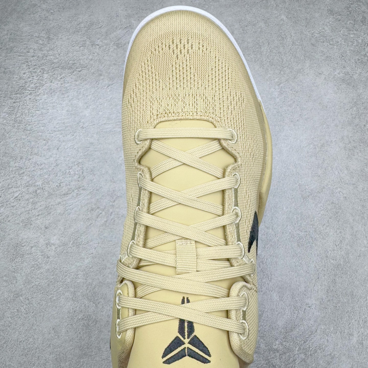 图片[4]-＃GX NK Zoom Kobe Ⅷ System 科比8代复刻实战运动低帮文化篮球鞋 卡其色 HM6469-701 完美复刻公司货 React科技鞋垫加持 实战配置直接拉满 原楦纸板开发 鞋身流线型、后跟塑形 区分土肥圆 原厂针织鞋面一针一线匹配原版 全身鞋材卡料色独家定制 唯一万针立体刺绣SWOOSH 真实底模最大50.5 实战利器 专供海外市场 独立原厂模具 首批不拼图大几率过验 亲测已过 支持各种高强度实战 无需担心 补货周期极长 脚宽建议买大半码 科比系列前掌偏窄 支持七天无理由退换 尺码： 40 40.5 41 42 42.5 43 44 44.5 45 46 47.5 48.5 49.5 50.5-选品中心