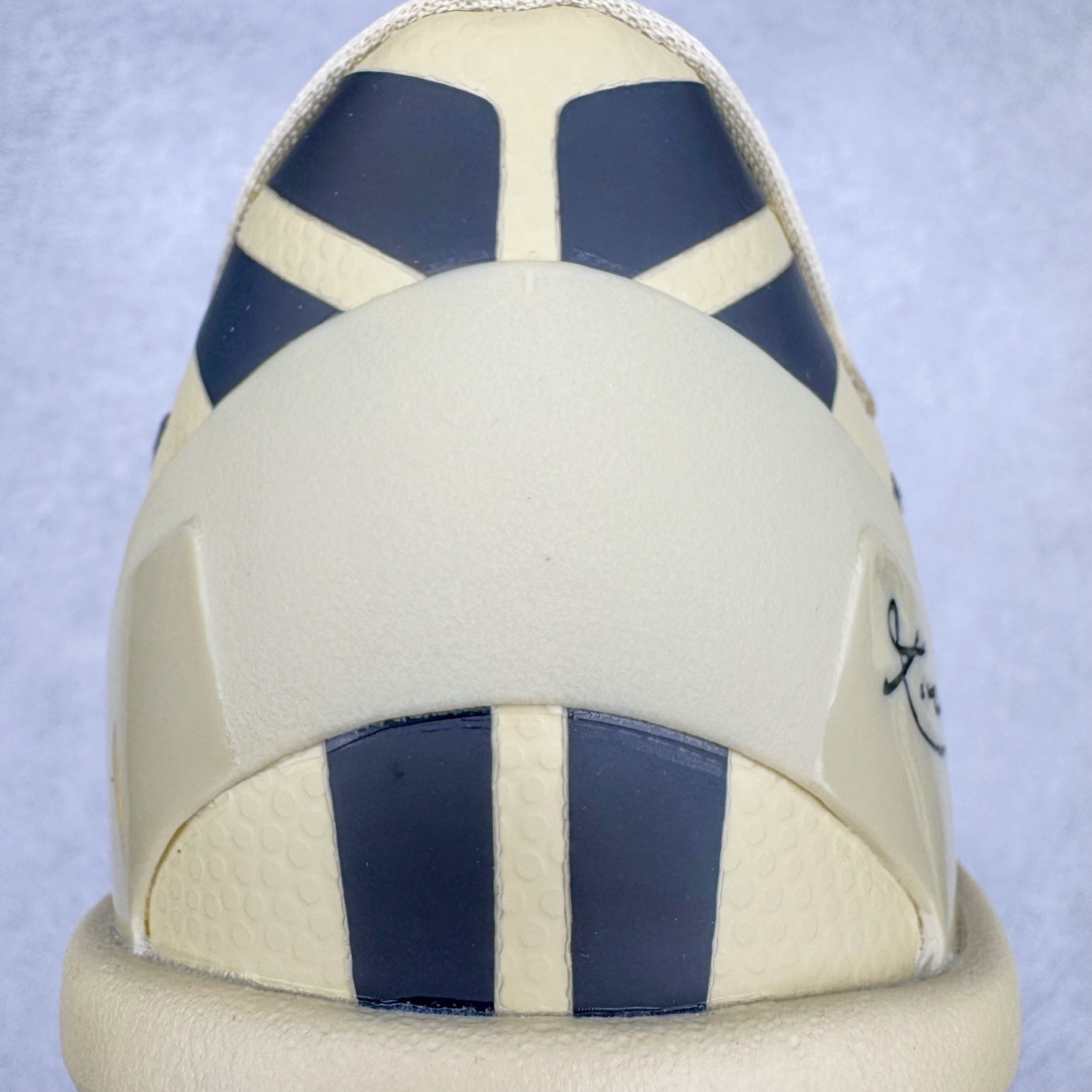 图片[10]-＃GX NK Zoom Kobe Ⅷ System 科比8代复刻实战运动低帮文化篮球鞋 卡其色 HM6469-701 完美复刻公司货 React科技鞋垫加持 实战配置直接拉满 原楦纸板开发 鞋身流线型、后跟塑形 区分土肥圆 原厂针织鞋面一针一线匹配原版 全身鞋材卡料色独家定制 唯一万针立体刺绣SWOOSH 真实底模最大50.5 实战利器 专供海外市场 独立原厂模具 首批不拼图大几率过验 亲测已过 支持各种高强度实战 无需担心 补货周期极长 脚宽建议买大半码 科比系列前掌偏窄 支持七天无理由退换 尺码： 40 40.5 41 42 42.5 43 44 44.5 45 46 47.5 48.5 49.5 50.5-选品中心