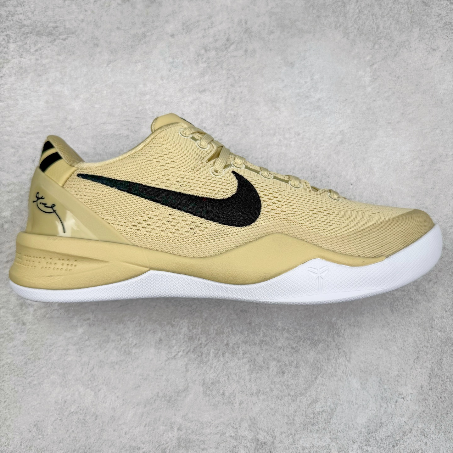 ＃GX NK Zoom Kobe Ⅷ System 科比8代复刻实战运动低帮文化篮球鞋 卡其色 HM6469-701 完美复刻公司货 React科技鞋垫加持 实战配置直接拉满 原楦纸板开发 鞋身流线型、后跟塑形 区分土肥圆 原厂针织鞋面一针一线匹配原版 全身鞋材卡料色独家定制 唯一万针立体刺绣SWOOSH 真实底模最大50.5 实战利器 专供海外市场 独立原厂模具 首批不拼图大几率过验 亲测已过 支持各种高强度实战 无需担心 补货周期极长 脚宽建议买大半码 科比系列前掌偏窄 支持七天无理由退换 尺码： 40 40.5 41 42 42.5 43 44 44.5 45 46 47.5 48.5 49.5 50.5-选品中心