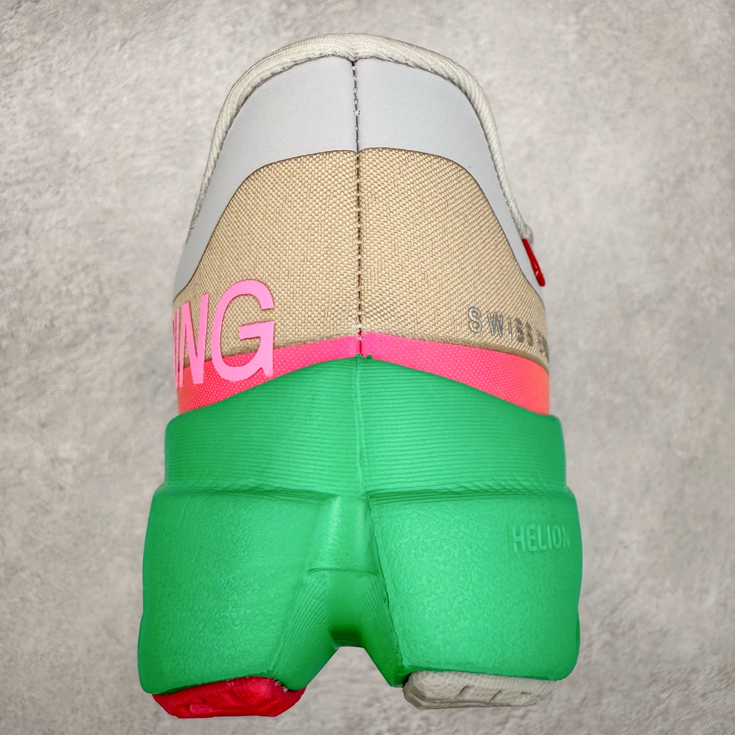 图片[8]-On昂跑 Cloudsurfer Next Wolf Honeydew 柔软舒适防滑耐磨低帮休闲跑步鞋 昂跑运动品牌 开创于2010年 缓震着陆、强效回弹、轻柔质感的设计构思始终是ON研制关键 与此同时基于“为全球提供革新性的跑步感受”信念 陆续推出了多款跑鞋及其以专业运动人体跑步工程学为设计关键的功能性跑步服饰设备 让跑者不费力气地畅快畅跑 尺码：36 36.5 37.5 38 38.5 39 40 40.5 41 42 42.5 43 44 44.5 45-选品中心