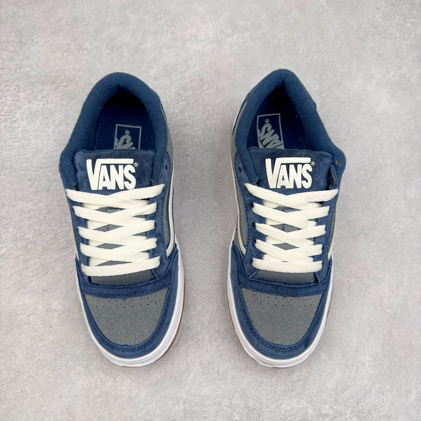 图片[2]-Vans Knu Skool 黑白灰生胶 官方新款 复古休闲胖胖面包鞋 肥胖版大Logo 原版全皮猪八面料 尺码：35 36 36.5 37 38 38.5 39 40 40.5 41 42 42.5 43 44-选品中心