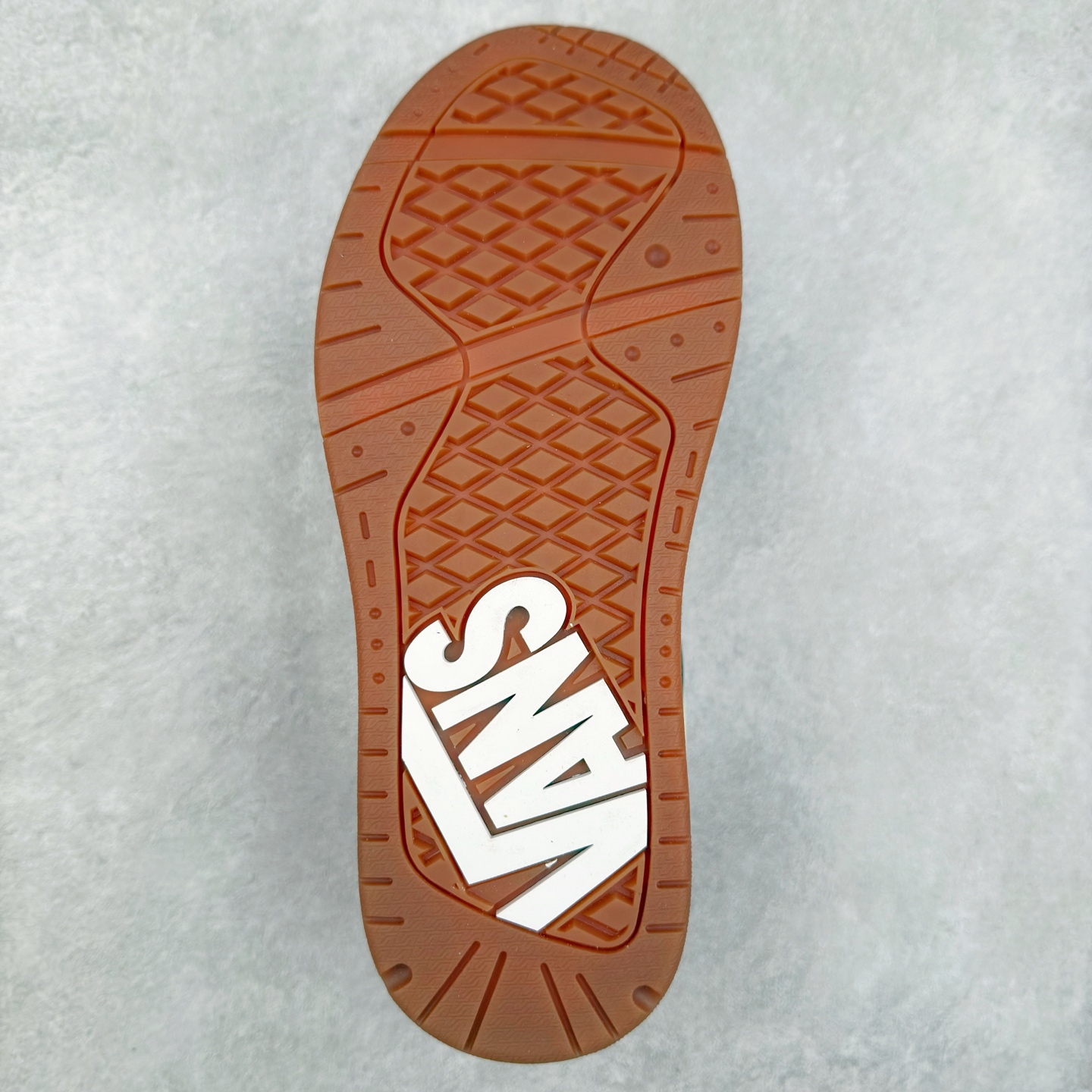 图片[9]-Vans Knu Skool 黑白灰生胶 官方新款 复古休闲胖胖面包鞋 肥胖版大Logo 原版全皮猪八面料 尺码：35 36 36.5 37 38 38.5 39 40 40.5 41 42 42.5 43 44-选品中心