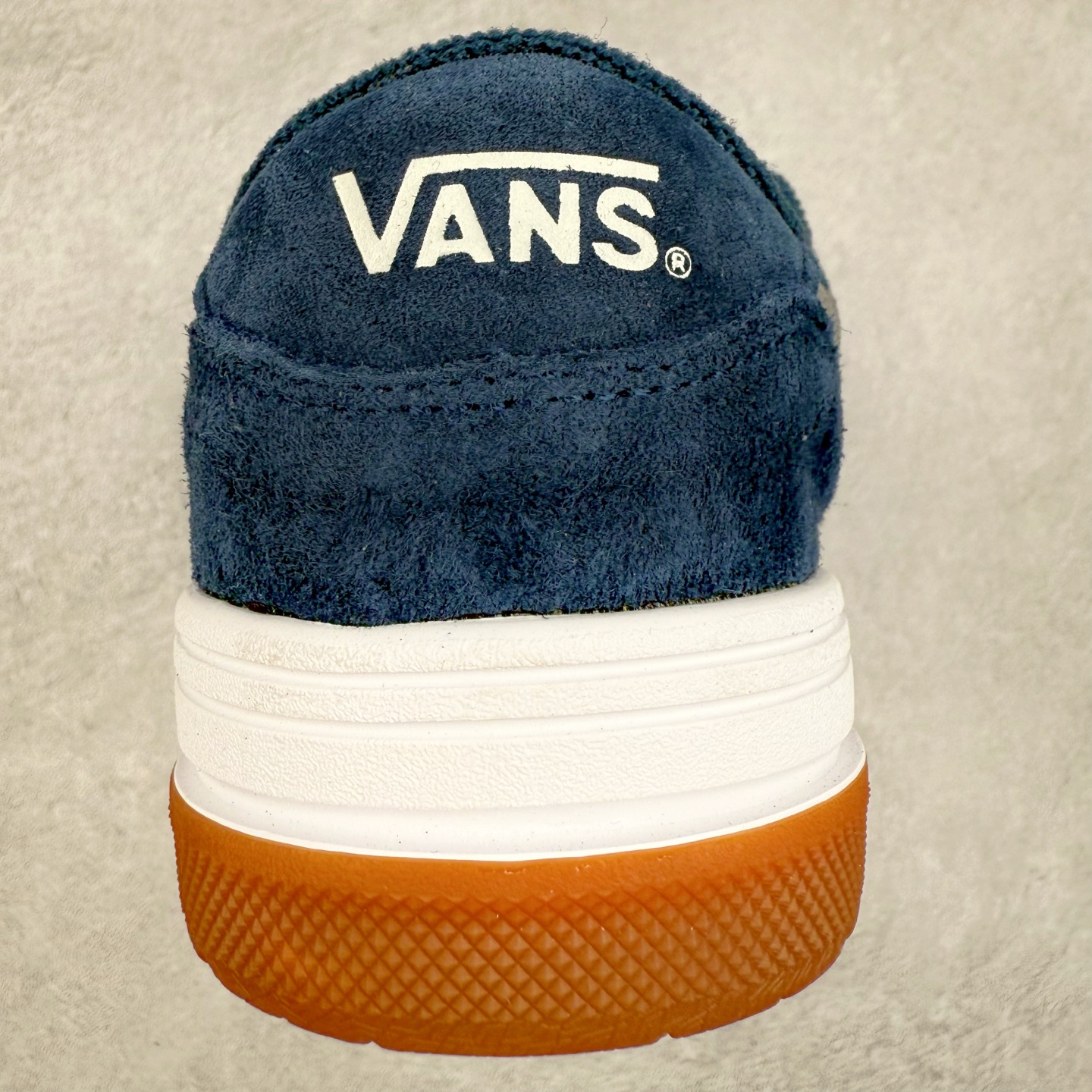 图片[8]-Vans Knu Skool 黑白灰生胶 官方新款 复古休闲胖胖面包鞋 肥胖版大Logo 原版全皮猪八面料 尺码：35 36 36.5 37 38 38.5 39 40 40.5 41 42 42.5 43 44-选品中心