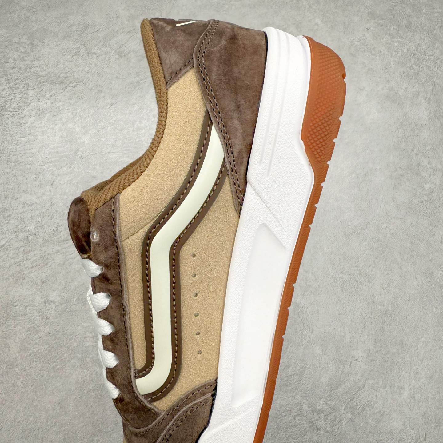 图片[7]-Vans Knu Skool 棕白生胶 官方新款 复古休闲胖胖面包鞋 肥胖版大Logo 原版全皮猪八面料 尺码：35 36 36.5 37 38 38.5 39 40 40.5 41 42 42.5 43 44-选品中心