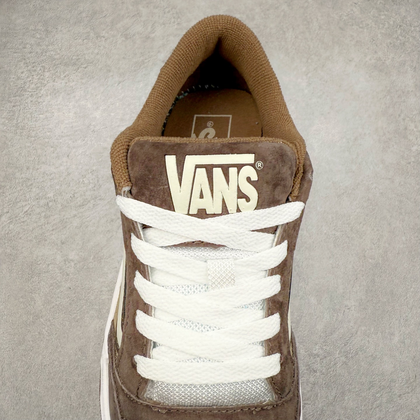 图片[5]-Vans Knu Skool 棕白生胶 官方新款 复古休闲胖胖面包鞋 肥胖版大Logo 原版全皮猪八面料 尺码：35 36 36.5 37 38 38.5 39 40 40.5 41 42 42.5 43 44-选品中心