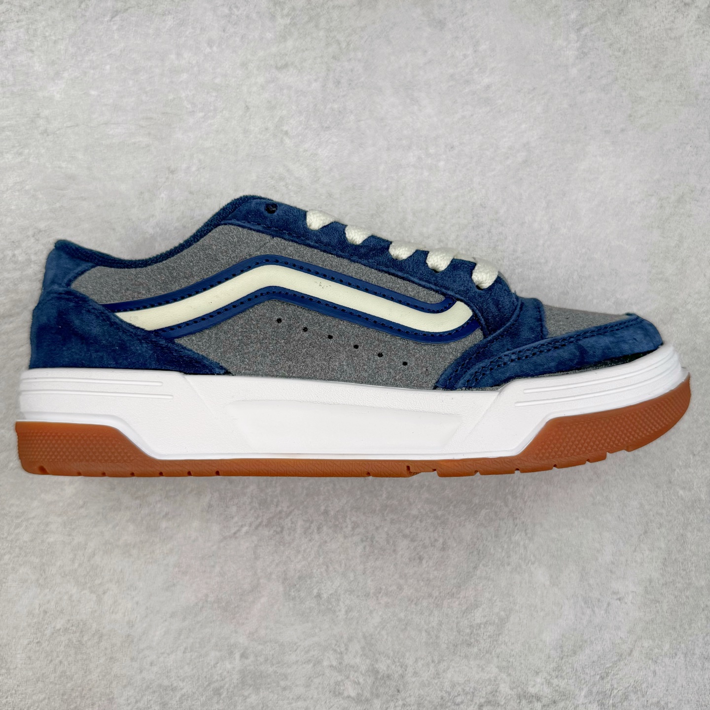 Vans Knu Skool 黑白灰生胶 官方新款 复古休闲胖胖面包鞋 肥胖版大Logo 原版全皮猪八面料 尺码:35 36 36.5 37 38 38.5 39 40 40.5 41 42 42.5 43 44-选品中心