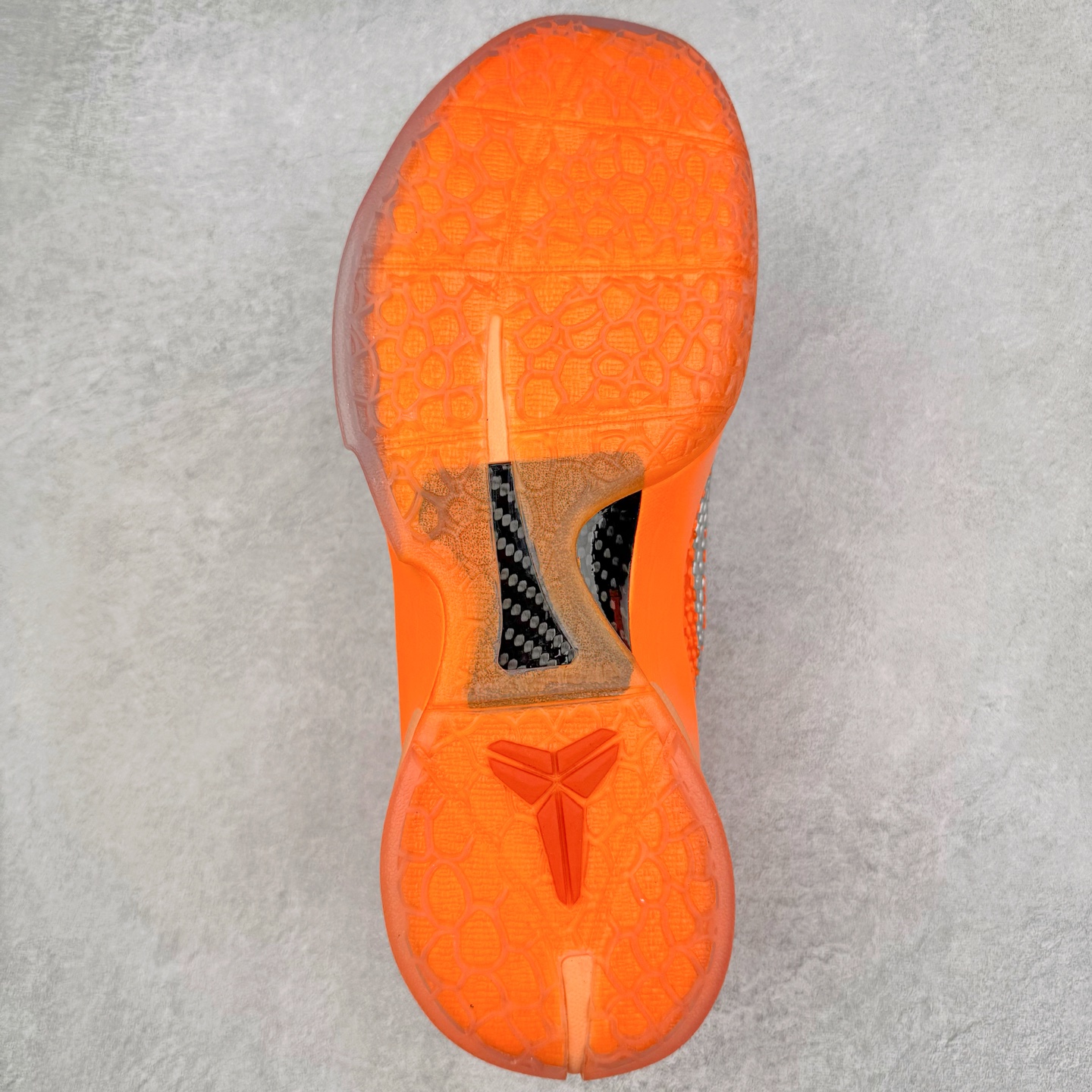 图片[9]-＃S2 NK Zoom Kobe 6 Protro 科比六代 暴力橙 IH1871-800 圈内顶级批次 完美复刻公司货 前掌超大Zoom Turbo气垫 后掌EVA缓震 真正的原汁原味 还原ZP脚感 全身鞋材卡料色独家定制 唯一正确喷漆工艺Swoosh 正确凹凸蛇鳞工艺 正确鞋面渐变效果 内全置真动飞态线 独立原厂模具 最大尺码达到48.5码 首批不拼图大几率过验 亲测已过 支持各种高强度实战 无需担心 上脚价 补货周期极长 脚宽建议买大半码 科比系列前掌偏窄 不影响二次销售 支持七天无理由退换 尺码：40 40.5 41 42 42.5 43 44 44.5 45 45.5 46 47.5 48.5-选品中心