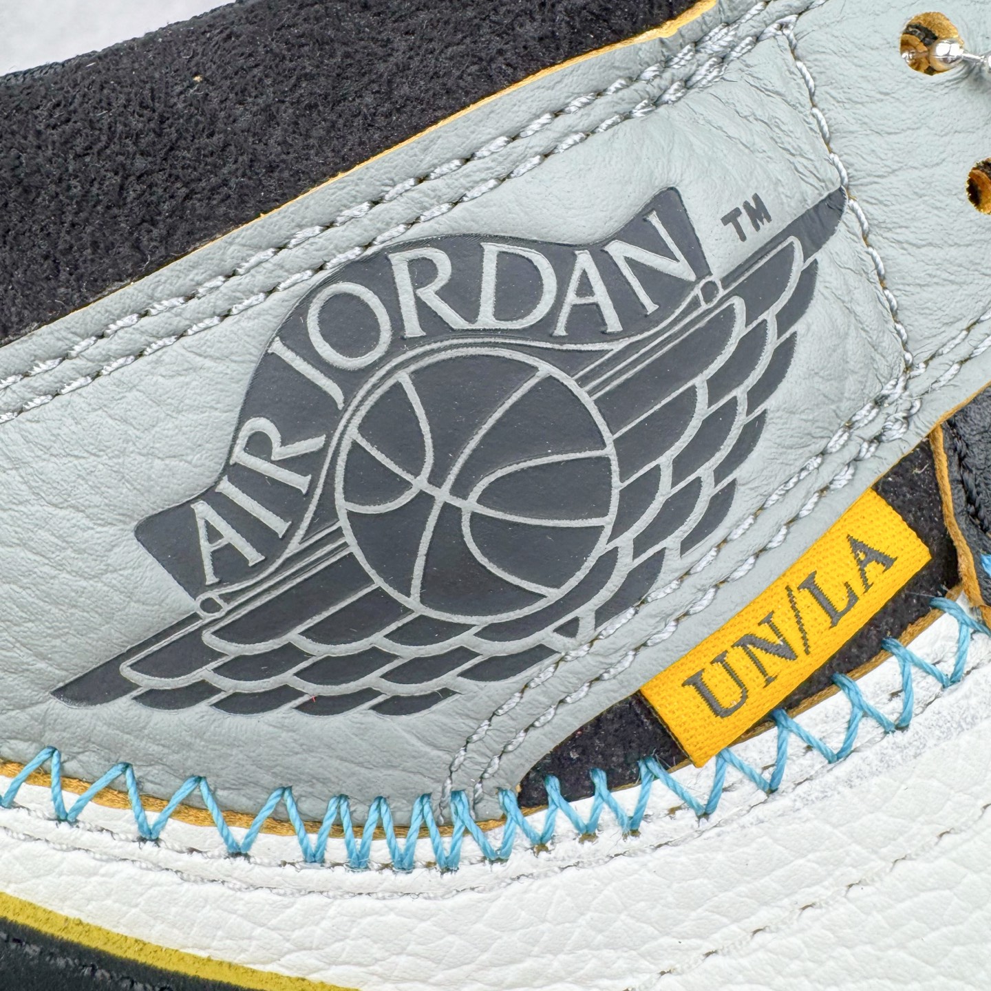 图片[10]-＃XP纯原 Union x Air Jordan AJ1 Retro High NRG 联名四色拼接灰白红 HV8563-600 原盒原配 原厂拉帮工艺 针距密度一致 全新升级网板中底 原楦原纸板开发 后跟弧度收口自然不对折 极致一眼正品既视感 原厂皮料 进口玻璃冲刀皮料裁剪零毛边 承诺百分百一致原鞋 全鞋电脑针车工艺 鞋面清洁度最高QC检验标准 控制溢胶 飞翼3D高频深度立体 鞋盒、防尘纸 均采购来自原厂 尺码：36 36.5 37.5 38 38.5 39 40 40.5 41 42 42.5 43 44 44.5 45 46 47.5-选品中心