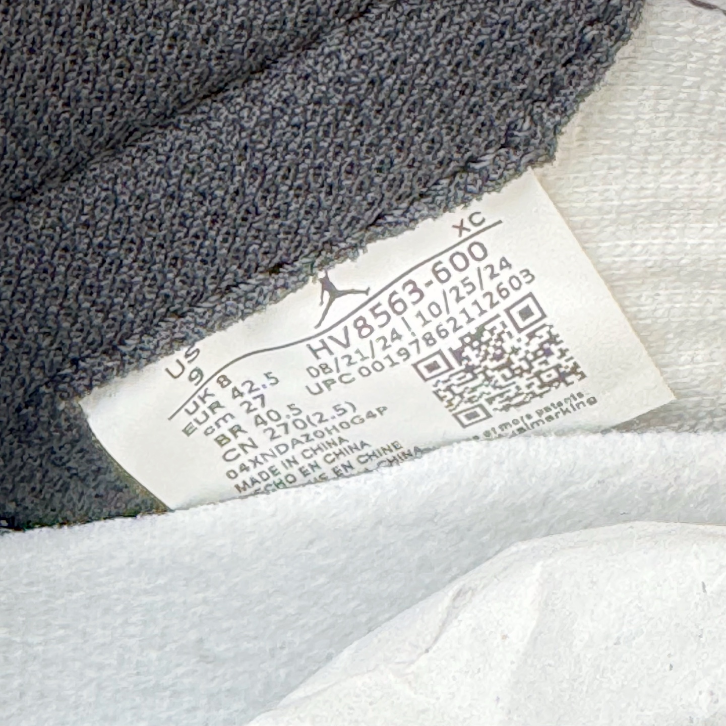 图片[18]-＃XP纯原 Union x Air Jordan AJ1 Retro High NRG 联名四色拼接灰白红 HV8563-600 原盒原配 原厂拉帮工艺 针距密度一致 全新升级网板中底 原楦原纸板开发 后跟弧度收口自然不对折 极致一眼正品既视感 原厂皮料 进口玻璃冲刀皮料裁剪零毛边 承诺百分百一致原鞋 全鞋电脑针车工艺 鞋面清洁度最高QC检验标准 控制溢胶 飞翼3D高频深度立体 鞋盒、防尘纸 均采购来自原厂 尺码：36 36.5 37.5 38 38.5 39 40 40.5 41 42 42.5 43 44 44.5 45 46 47.5-选品中心