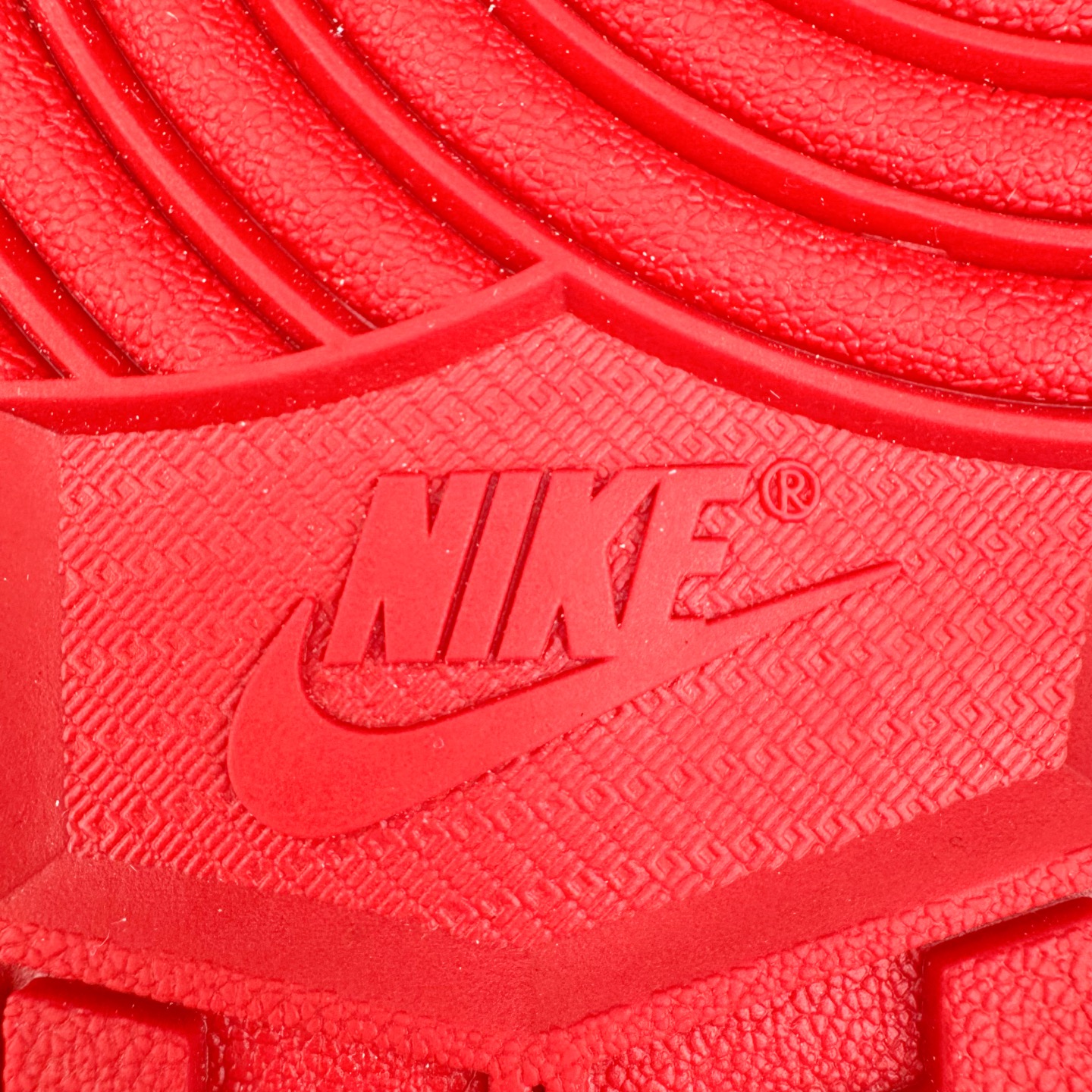 图片[15]-＃XP纯原 Union x Air Jordan AJ1 Retro High NRG 联名四色拼接灰白红 HV8563-600 原盒原配 原厂拉帮工艺 针距密度一致 全新升级网板中底 原楦原纸板开发 后跟弧度收口自然不对折 极致一眼正品既视感 原厂皮料 进口玻璃冲刀皮料裁剪零毛边 承诺百分百一致原鞋 全鞋电脑针车工艺 鞋面清洁度最高QC检验标准 控制溢胶 飞翼3D高频深度立体 鞋盒、防尘纸 均采购来自原厂 尺码：36 36.5 37.5 38 38.5 39 40 40.5 41 42 42.5 43 44 44.5 45 46 47.5-选品中心