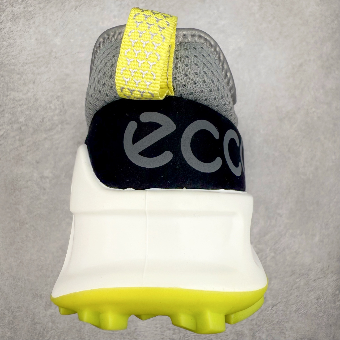 图片[8]-ECCO爱步男款运动鞋 真皮透气休闲防滑跑步鞋 健步BIOMC大经典 直接注塑工艺 稳固舒适 强效缓震与能量回弹 增加运动时的稳定与舒适 牛皮鞋面，纹理自然，柔韧耐穿 PU中底，带来轻盈舒适的上脚感受 橡胶大底，抓地力强，具有良好的耐磨性 都市探索 步履悠然 尺码：39 40 41 42 43 44（ 正常码）-选品中心