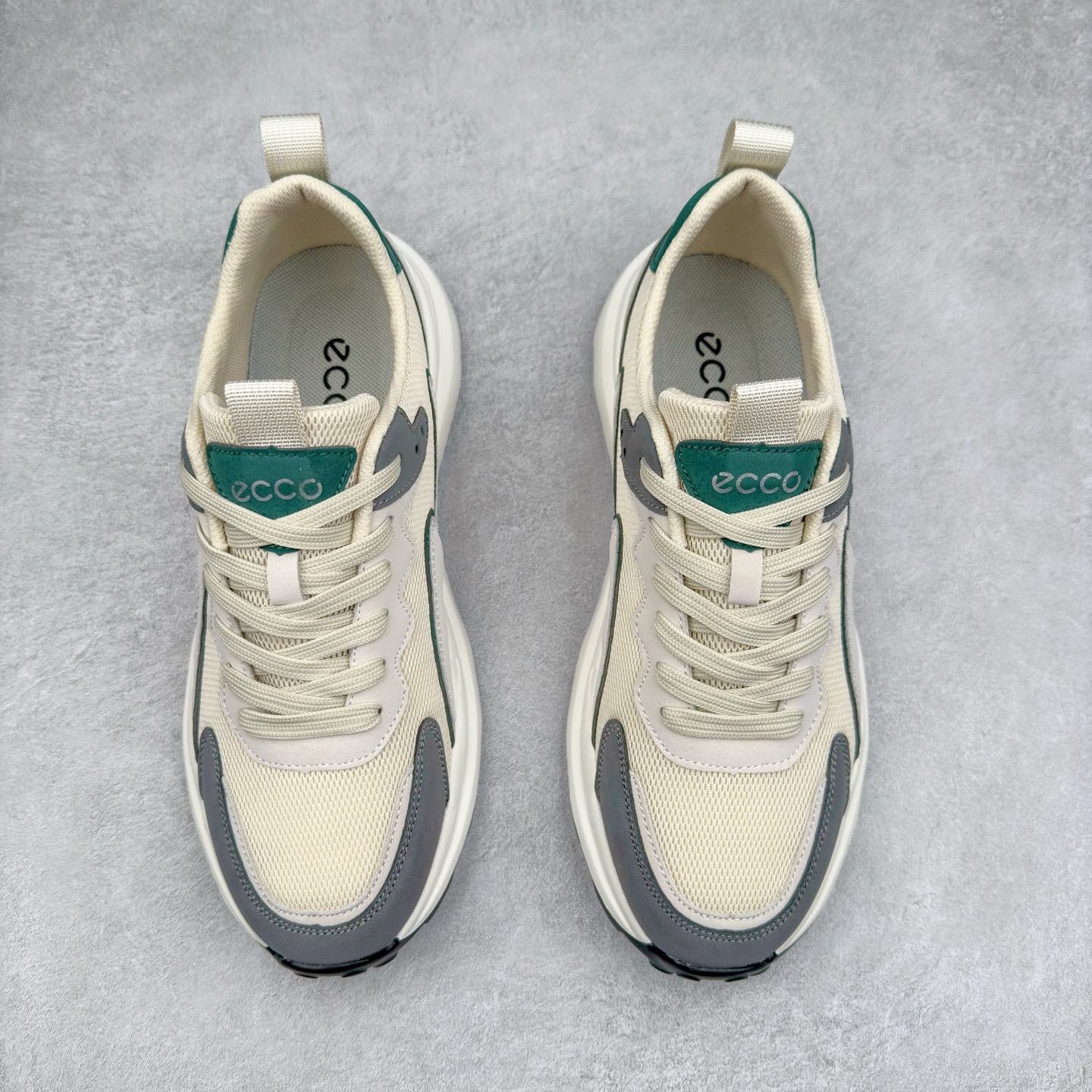 图片[2]-ECCO爱步男士运动休闲鞋厚底阿甘鞋复古跑步鞋华夫鞋 舒适质感鞋面 细腻柔和纹理自然，搭配潮流设计，舒适清爽透气 加厚后跟设计，美观时尚 柔软弹力 舒适透气内里 采用柔软材质，细腻亲肤不磨脚，柔和脚感体验 防滑弹力鞋底 轻质止滑鞋底，搭配立体底纹，稳固抓地 时尚生活 敢于不同 刷新未知 潮人一步的出色外形 尺码：39 40 41 42 43 44（运动码）-选品中心