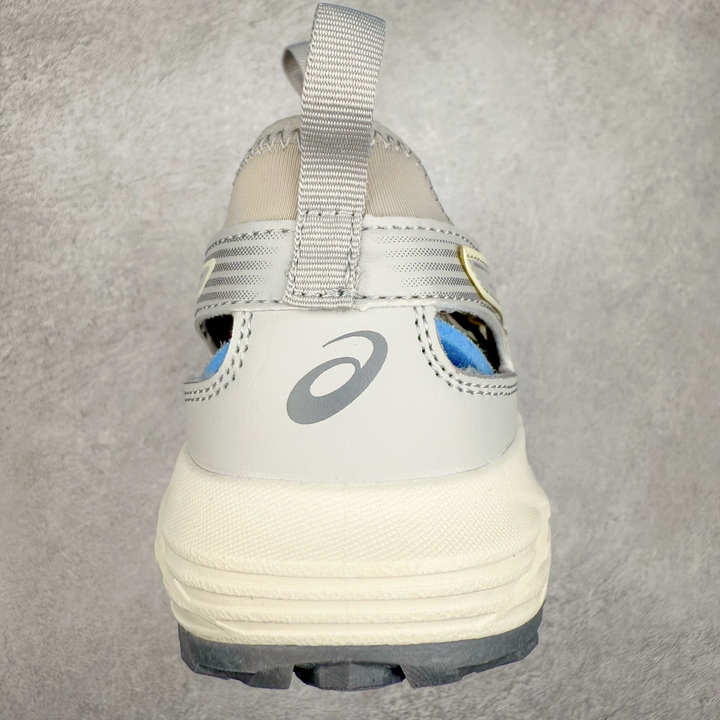 图片[8]-Asics Gel-Sonoma SE 亚瑟士溯溪鞋涉水鞋洞洞鞋 舒适日常休闲百搭防滑低帮户外徒步舒适随行跑步鞋 无界 路更远 今夏必备 颠覆认知 包裹性超强 脚感非常之舒适 侧面镂空设计 透气性极佳 让微风灌入足底 为沸腾夏日注入清爽能量防滑效果也不错 颜值与性能兼备 各平台实体疯狂种草首选 尺码：36 37.5 38 39 40 40.5 41.5 42 42.5 43.5 44 45 46-选品中心