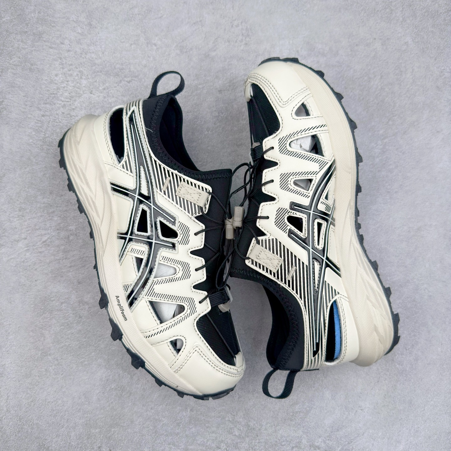 图片[3]-Asics Gel-Sonoma SE 亚瑟士溯溪鞋涉水鞋洞洞鞋 舒适日常休闲百搭防滑低帮户外徒步舒适随行跑步鞋 无界 路更远 今夏必备 颠覆认知 包裹性超强 脚感非常之舒适 侧面镂空设计 透气性极佳 让微风灌入足底 为沸腾夏日注入清爽能量防滑效果也不错 颜值与性能兼备 各平台实体疯狂种草首选 尺码：36 37.5 38 39 40 40.5 41.5 42 42.5 43.5 44 45 46-选品中心