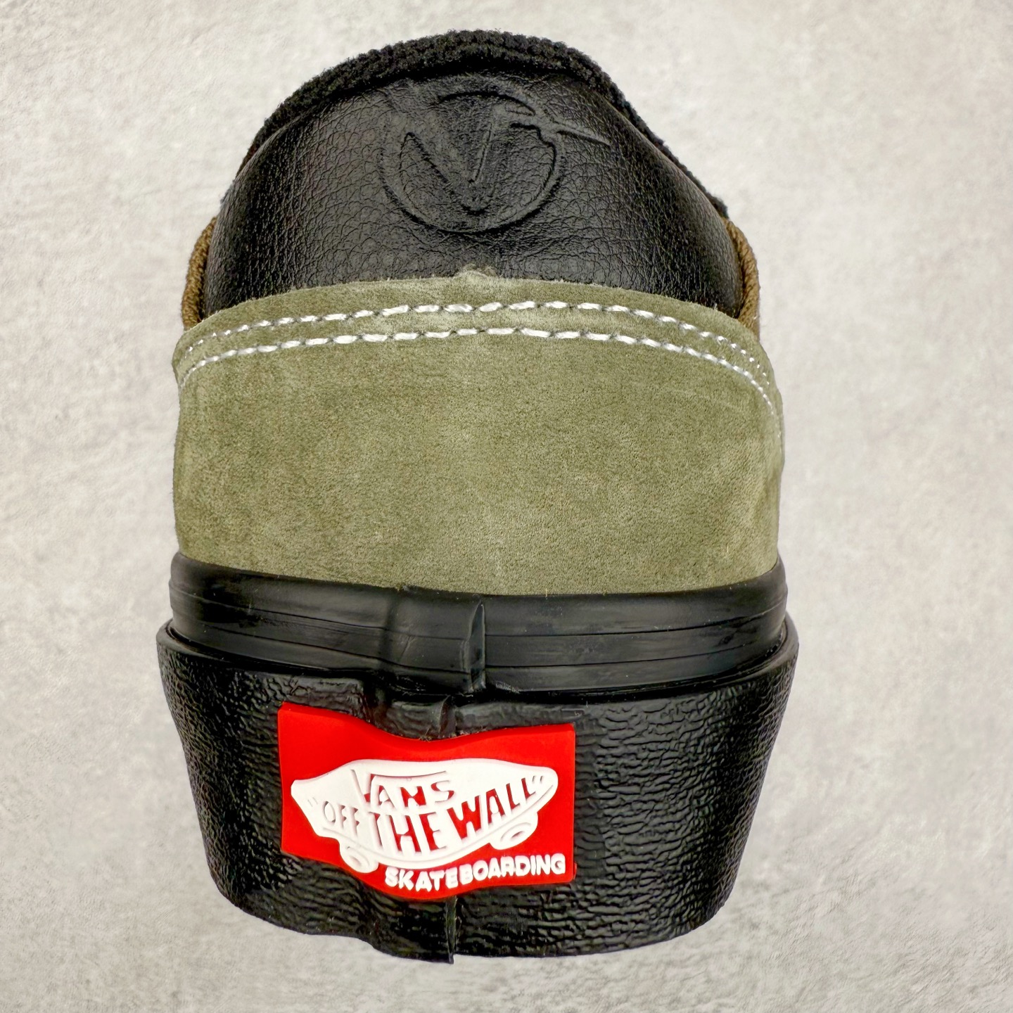 图片[8]-Vans Skate Rowan Pro 黑绿 经典百搭 轻便舒适专业滑板鞋 鞋底处的小心机脚能很好的释放脚底压力 货号：VN0A5JICBIQ 尺码：35 36 36.5 37 38 38.5 39 40 40.5 41 42 42.5 43 44 工艺：硫化1：1（重量1：1、真标、原钢印、材质标、鞋型标、合格证）-选品中心