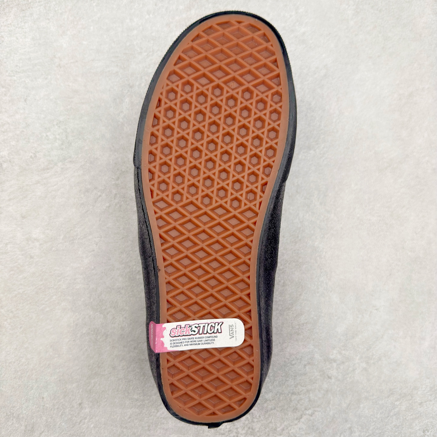 图片[9]-Vans Skate Rowan Pro 黑绿 经典百搭 轻便舒适专业滑板鞋 鞋底处的小心机脚能很好的释放脚底压力 货号：VN0A5JICBIQ 尺码：35 36 36.5 37 38 38.5 39 40 40.5 41 42 42.5 43 44 工艺：硫化1：1（重量1：1、真标、原钢印、材质标、鞋型标、合格证）-选品中心