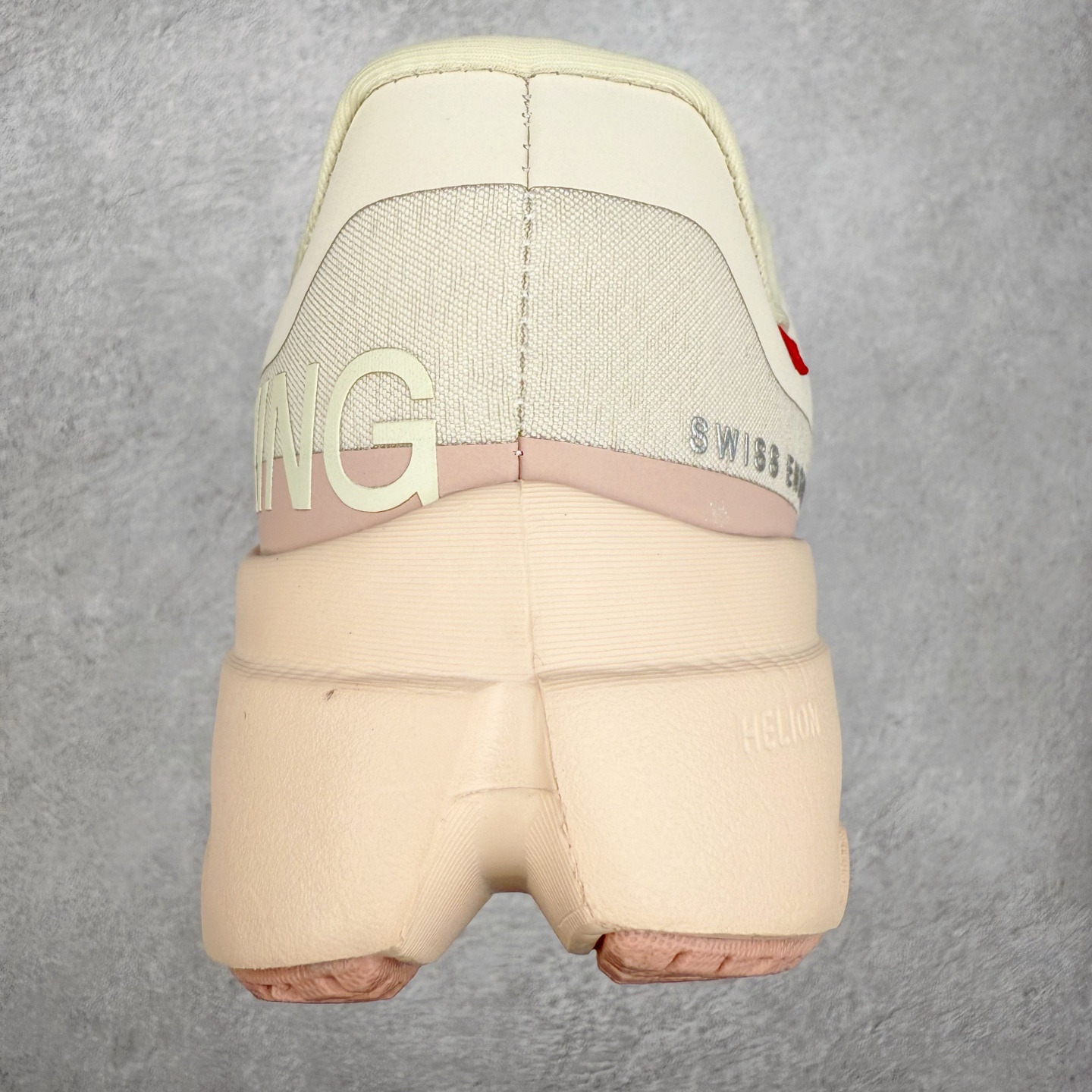 图片[8]-On昂跑 Cloudsurfer Next Wolf Honeydew 柔软舒适防滑耐磨低帮休闲跑步鞋 昂跑运动品牌 开创于2010年 缓震着陆、强效回弹、轻柔质感的设计构思始终是ON研制关键 与此同时基于“为全球提供革新性的跑步感受”信念 陆续推出了多款跑鞋及其以专业运动人体跑步工程学为设计关键的功能性跑步服饰设备 让跑者不费力气地畅快畅跑 尺码：36 36.5 37.5 38 38.5 39 40 40.5 41 42 42.5 43 44 44.5 45-选品中心