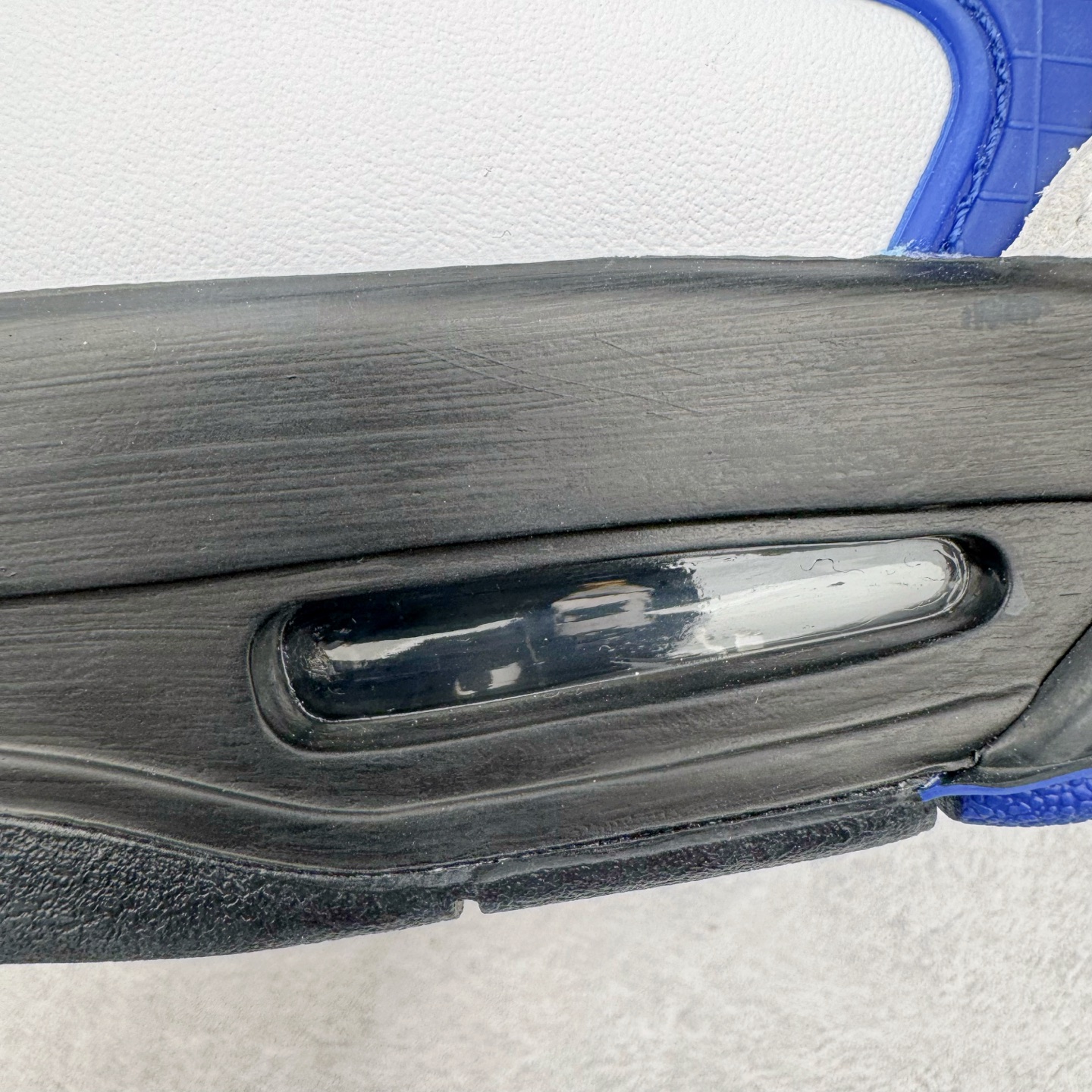 图片[20]-＃KZ纯原 Air Jordan AJ4 RM 重制版低帮复古篮球鞋 黑蓝 FQ7939-140 亲自操刀耗时半年巨作 全套原纸板楦头开发 确保原汁原味 完美呈现版型 一比一鞋头弧度高度鞋身弧度 原厂TPU 正确内里网布 菱角分明不变形无多余毛边 柔软性质感一致于原鞋 原厂织唛标 原厂飞人电绣工艺 尾指中部跳三针 独家绑鞋带手法 印刷中底布 四线拉帮 米色美纹纸贴合固定 进口港宝加持 后跟自然饱满 全鞋荧光划线卡点 追求极致完美 每一双都是工艺品 多重QC质检 超越公司货的品控标准 实实在在的免检产品 采用了低帮的设计 并保留了众多AJ4的经典元素 鞋身以皮革、麂皮材质拼接打造 AJ4经典的TPU材质延伸至后跟 增强鞋款稳定性 而鞋身侧面的网格设计则被取消 尾部的NIKE AIR标志也得到保留 并同时带有飞人logo 中底部分同样搭载了可视AIR气垫 鞋底采用米白色中底和外底呈现 为整个设计收尾 尺码：36 36.5 37.5 38 38.5 39 40 40.5 41 42 42.5 43 44 44.5 45 46 47.5-选品中心