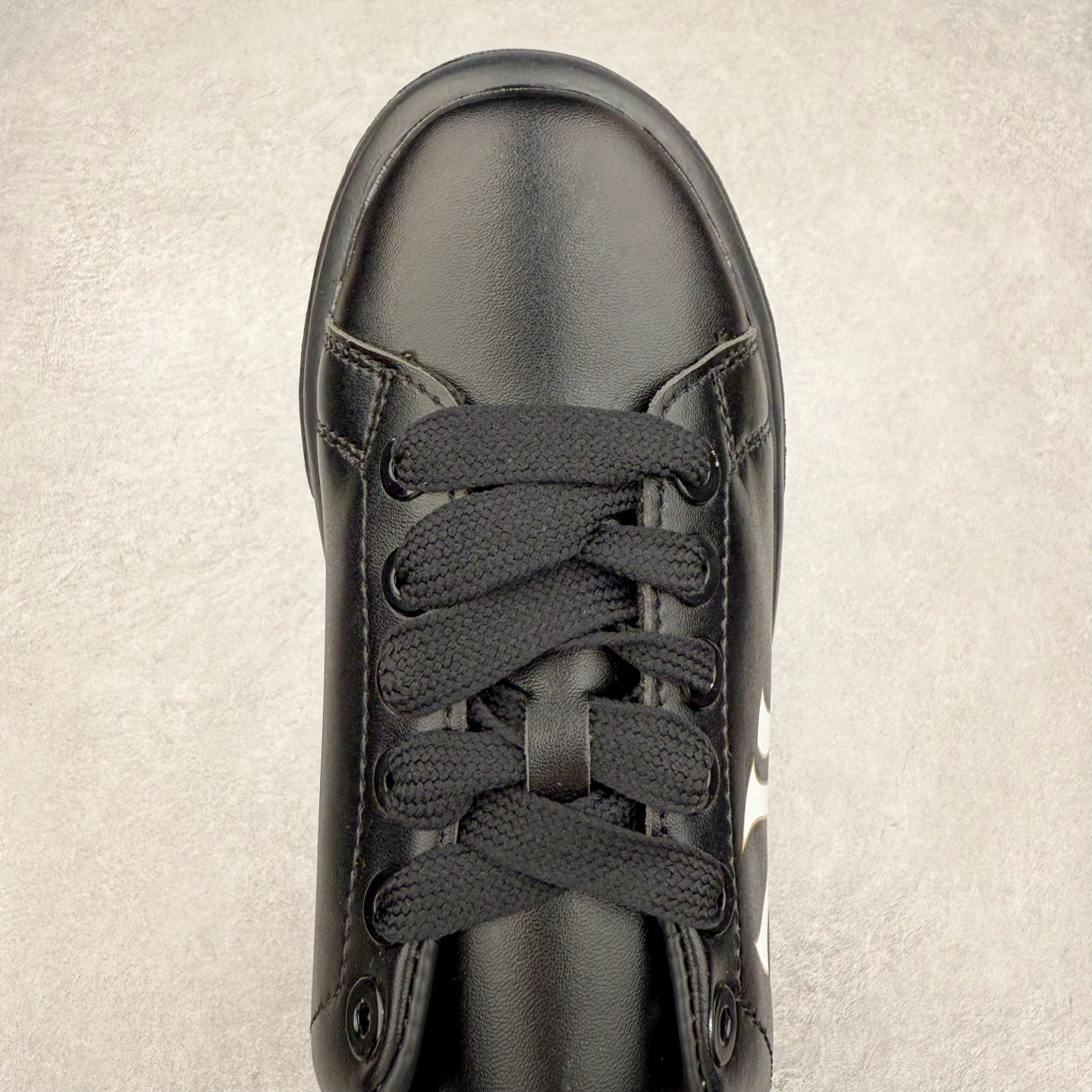 图片[4]-＃福利特价 MLB Chukky Classic 经典老爹风轻量增高厚底百搭休闲运动慢跑鞋 原楦原纸版数据开发#采用优质轻量克重纤维移膜皮革及透气网面鞋面材质#全新独立4cm厘米外增高轻质发泡大底 尺码：35 36 36.5 37.5 38 38.5 39 40 40.5 41 42 42.5 43 44-选品中心