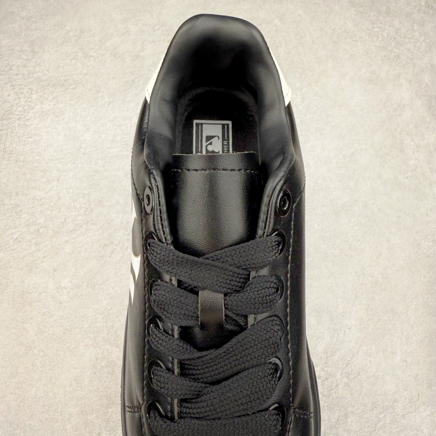 图片[5]-＃福利特价 MLB Chukky Classic 经典老爹风轻量增高厚底百搭休闲运动慢跑鞋 原楦原纸版数据开发#采用优质轻量克重纤维移膜皮革及透气网面鞋面材质#全新独立4cm厘米外增高轻质发泡大底 尺码：35 36 36.5 37.5 38 38.5 39 40 40.5 41 42 42.5 43 44-选品中心