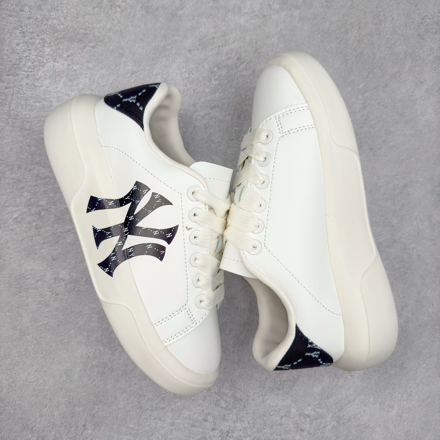 图片[3]-＃福利特价 MLB Chukky Classic 经典老爹风轻量增高厚底百搭休闲运动慢跑鞋 原楦原纸版数据开发#采用优质轻量克重纤维移膜皮革及透气网面鞋面材质#全新独立4cm厘米外增高轻质发泡大底 尺码：35 36 36.5 37.5 38 38.5 39 40 40.5 41 42 42.5 43 44-选品中心