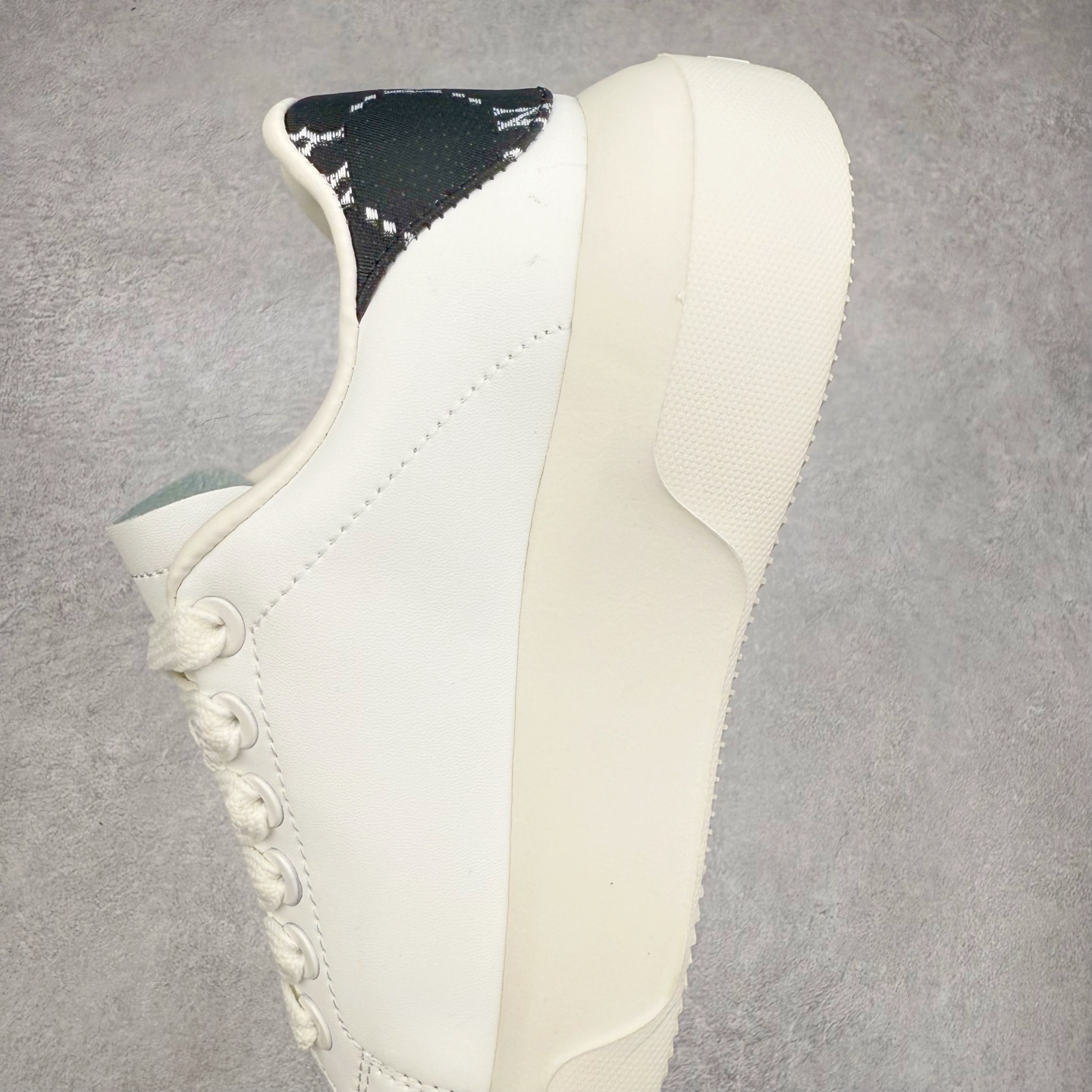 图片[7]-＃福利特价 MLB Chukky Classic 经典老爹风轻量增高厚底百搭休闲运动慢跑鞋 原楦原纸版数据开发#采用优质轻量克重纤维移膜皮革及透气网面鞋面材质#全新独立4cm厘米外增高轻质发泡大底 尺码：35 36 36.5 37.5 38 38.5 39 40 40.5 41 42 42.5 43 44-选品中心