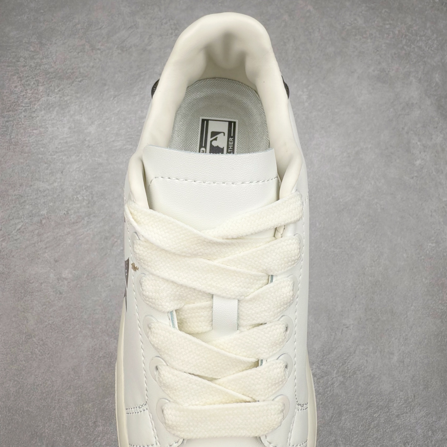 图片[5]-＃福利特价 MLB Chukky Classic 经典老爹风轻量增高厚底百搭休闲运动慢跑鞋 原楦原纸版数据开发#采用优质轻量克重纤维移膜皮革及透气网面鞋面材质#全新独立4cm厘米外增高轻质发泡大底 尺码：35 36 36.5 37.5 38 38.5 39 40 40.5 41 42 42.5 43 44-选品中心