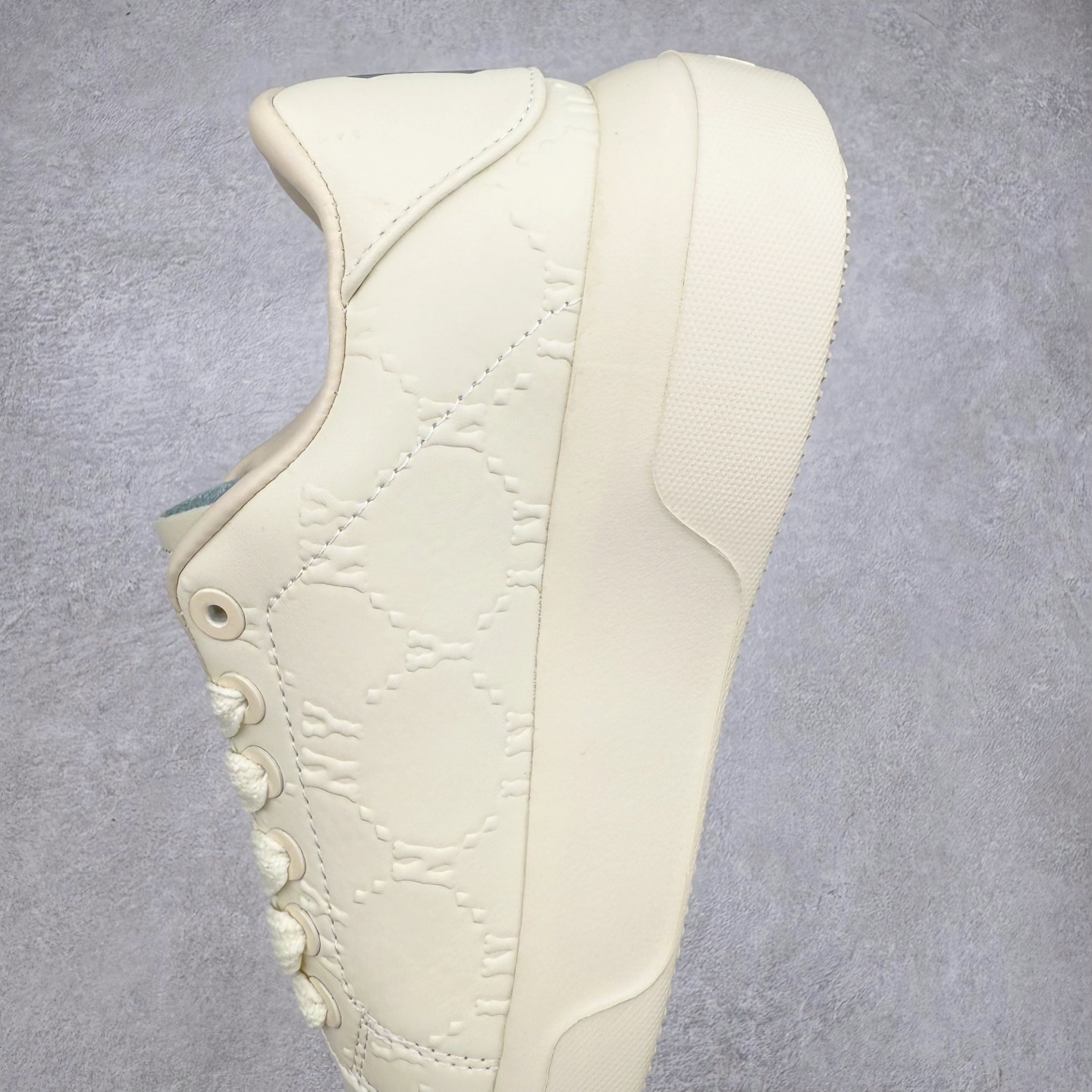 图片[7]-＃福利特价 MLB Chukky Classic 经典老爹风轻量增高厚底百搭休闲运动慢跑鞋 原楦原纸版数据开发#采用优质轻量克重纤维移膜皮革及透气网面鞋面材质#全新独立4cm厘米外增高轻质发泡大底 尺码：35 36 36.5 37.5 38 38.5 39 40 40.5 41 42 42.5 43 44-选品中心