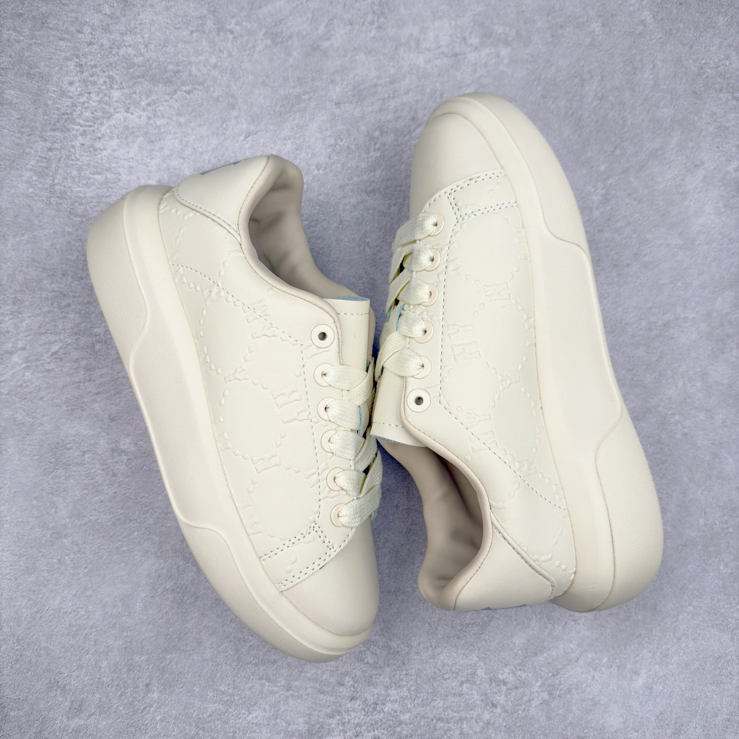 图片[3]-＃福利特价 MLB Chukky Classic 经典老爹风轻量增高厚底百搭休闲运动慢跑鞋 原楦原纸版数据开发#采用优质轻量克重纤维移膜皮革及透气网面鞋面材质#全新独立4cm厘米外增高轻质发泡大底 尺码：35 36 36.5 37.5 38 38.5 39 40 40.5 41 42 42.5 43 44-选品中心