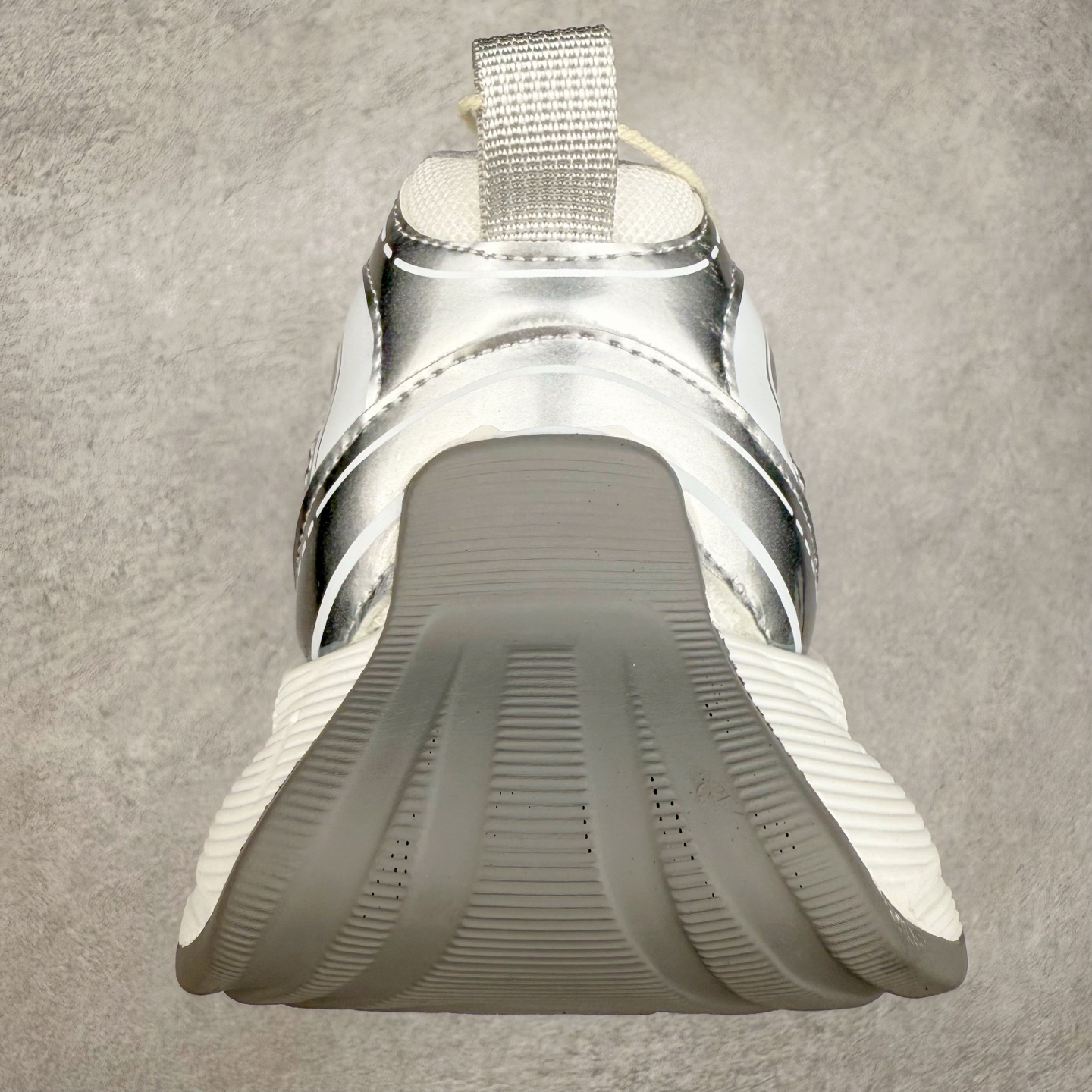 图片[8]-GG-CC 林允同款 星河粒子 镂空休闲运动老爹鞋 春日踏青舒适度和少女感GGCC德训鞋界的白月光🌙 银白黄配色好温柔 镂空鞋面/组合月牙底 柔软有弹性的月牙底和增加舒适度显腿长的5cm内增高 长时间走路和站立都不累脚舒适度和少女感 尺码：35 36 37 38 39 40-选品中心