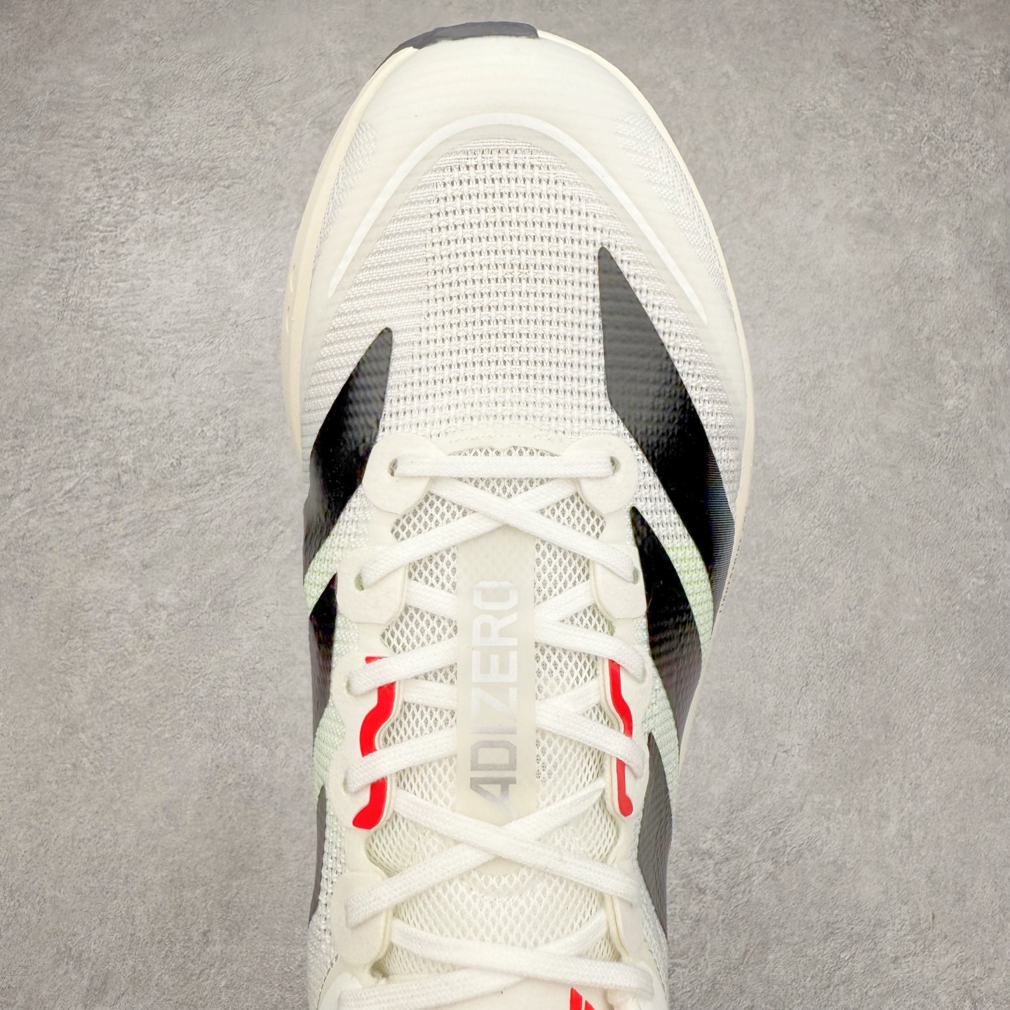 图片[4]-AD Adizero Boston 13 夏季透气网眼竞速跑鞋 JS4934 融合Lightstrike和Lightstrike Pro技术 采用乙烯/乙酸乙烯酯(EVA)材质 打造舒适中底 含ENERGYROD能量碳柱 旨在为步伐添活力 尺码：36 36.5 37 38 38.5 39 40 40.5 41 42 42.5 43 44 44.5 45-选品中心