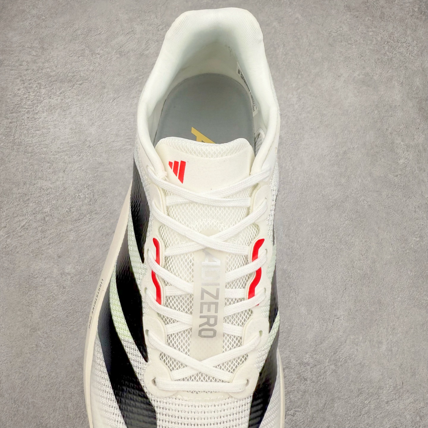 图片[5]-AD Adizero Boston 13 夏季透气网眼竞速跑鞋 JS4934 融合Lightstrike和Lightstrike Pro技术 采用乙烯/乙酸乙烯酯(EVA)材质 打造舒适中底 含ENERGYROD能量碳柱 旨在为步伐添活力 尺码：36 36.5 37 38 38.5 39 40 40.5 41 42 42.5 43 44 44.5 45-选品中心