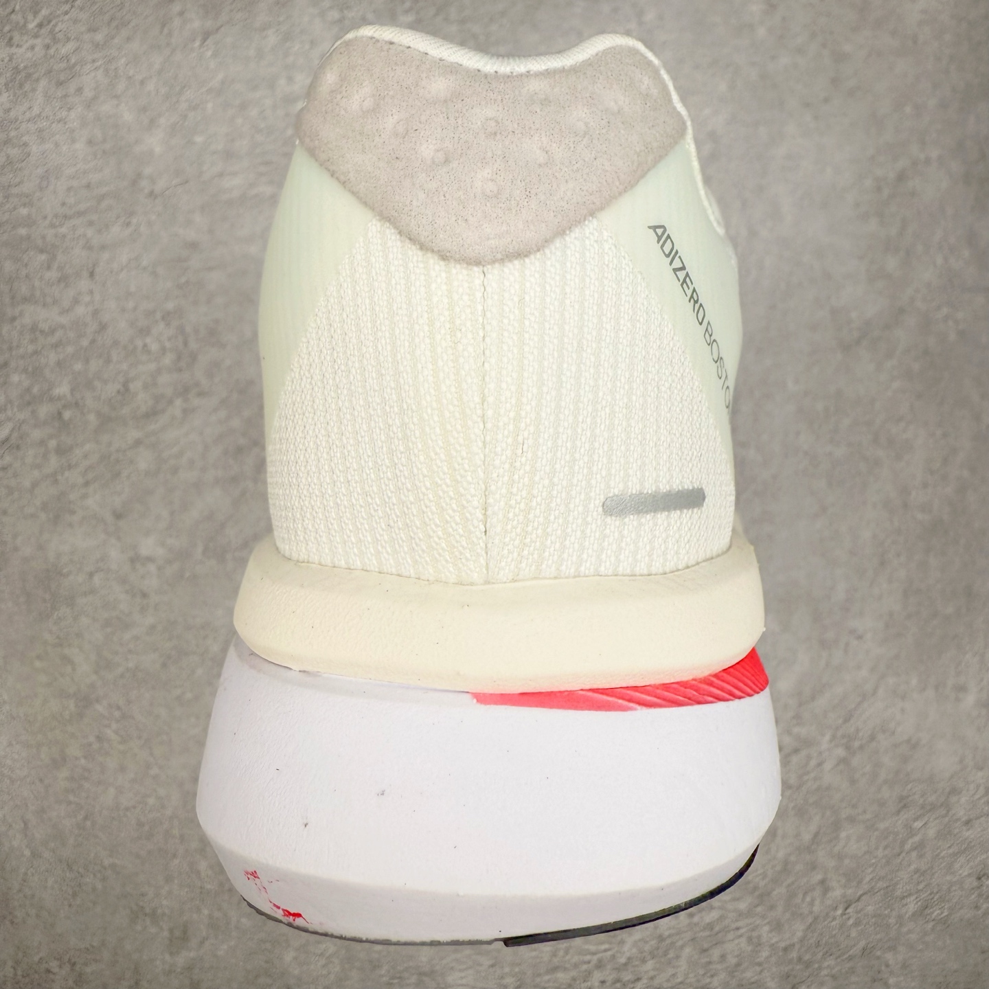 图片[8]-AD Adizero Boston 13 夏季透气网眼竞速跑鞋 JS4934 融合Lightstrike和Lightstrike Pro技术 采用乙烯/乙酸乙烯酯(EVA)材质 打造舒适中底 含ENERGYROD能量碳柱 旨在为步伐添活力 尺码：36 36.5 37 38 38.5 39 40 40.5 41 42 42.5 43 44 44.5 45-选品中心