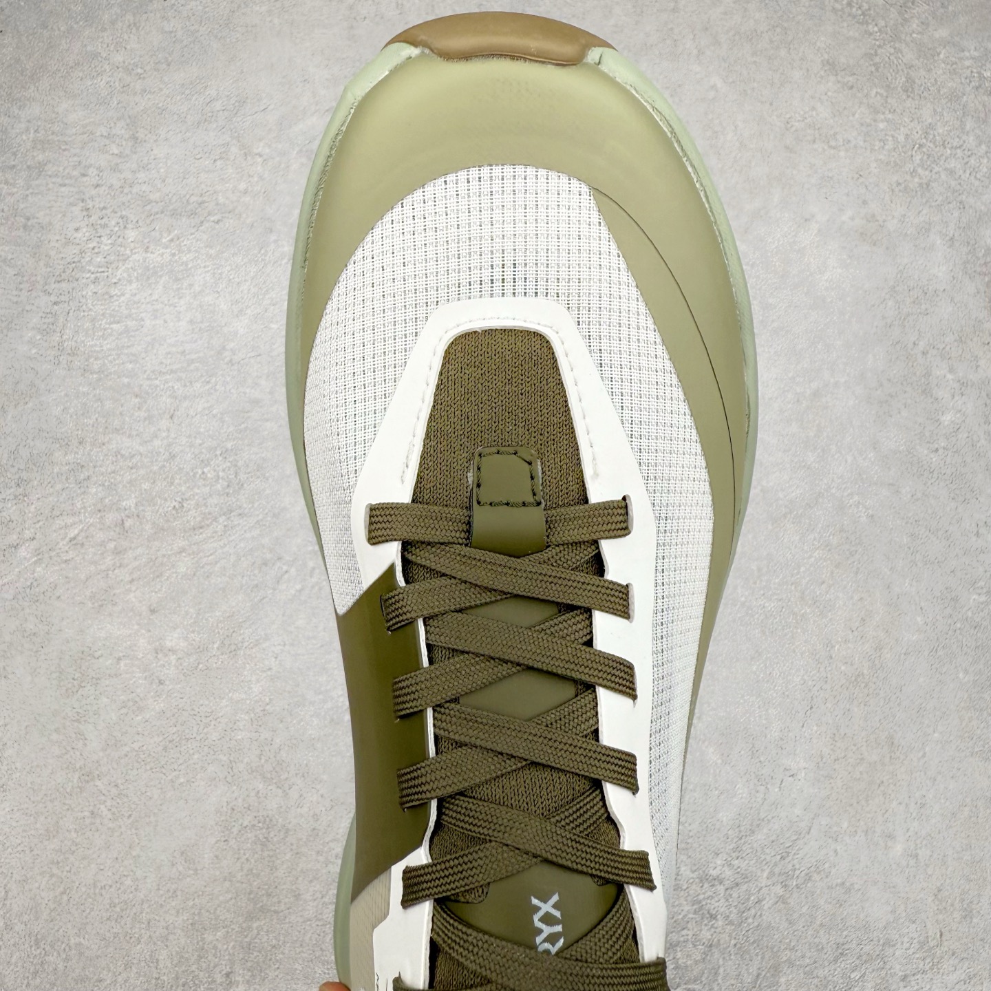 图片[4]-＃HP Arcteryx SYLAN 始祖鸟户外防水透气低帮徒步登山鞋 Arcteryx中文名始祖鸟 加拿大户外服饰品牌 1989年创立于加拿大温哥华 始祖鸟来自加拿大海岸山脉 植根高山的专业户外品牌 始终秉承对精湛设计和工艺孜孜以求的准则 从1989年创立至今 Arcteryx始终不断在产品设计与做工上不惜工本 以满足始祖鸟的标准 品质、设计以及精简的理念造就了其良好的性能 并能满足严苛环境下的使用需求 尺码：39 40 41 42 43 44 45-选品中心